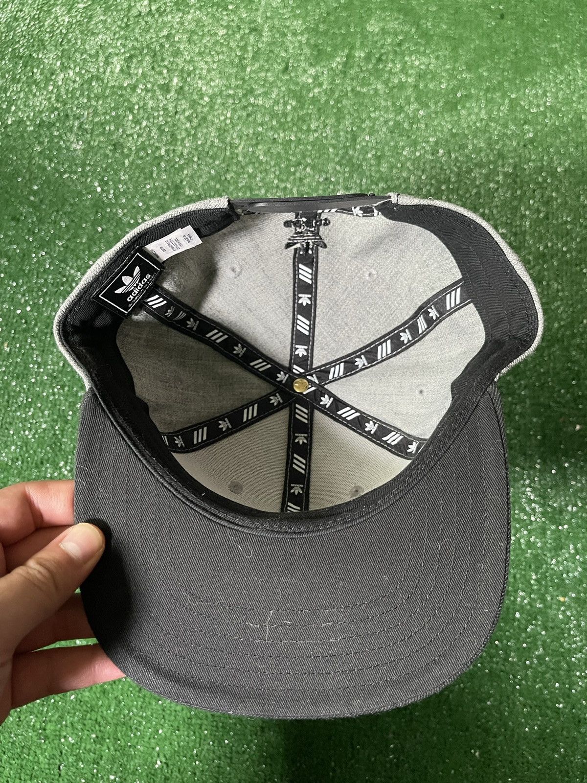 Vintage ‘Adidas’ Logo SnapBack Size ONE SIZE - 5 Thumbnail