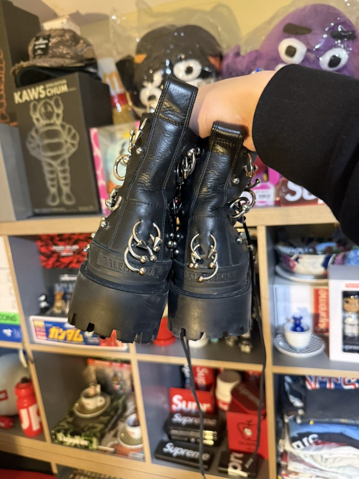 Balenciaga Balenciaga Black Piercing Strike Boots Size US 8.5 / EU 41-42 - 2 Thumbnail