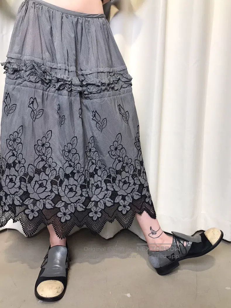 Comme des Garcons Comme Des Garcons size M Vintage Country Floral Plaid Skir Size 23" - 1 Thumbnail