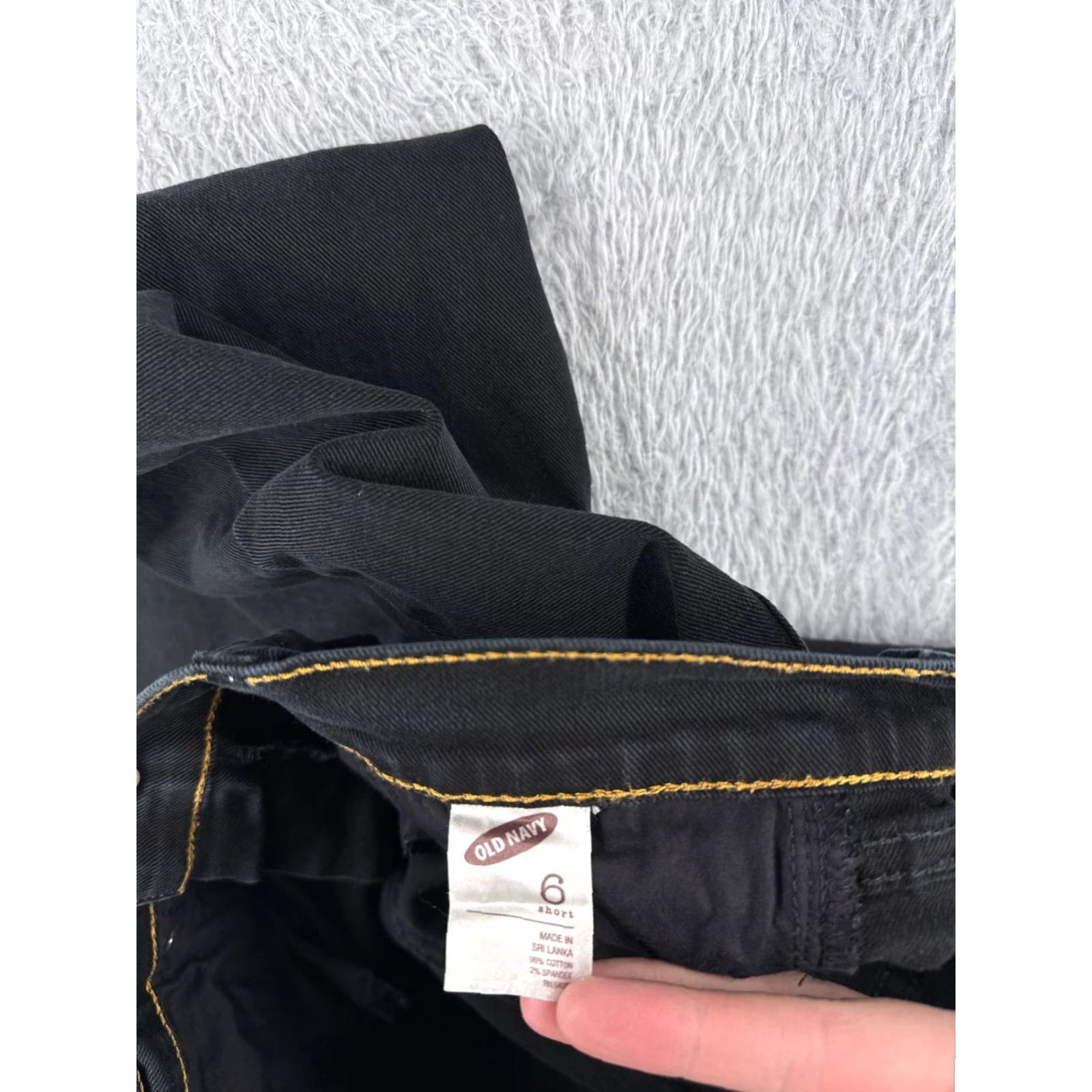 Old Navy Old Navy Jeans Bootcut Womens 6 Black Denim Cotton Mid 30x28 5-Pocket Stretch Slimming Regular Comfortable Size 28" / US 6 / IT 42 - 7 Thumbnail