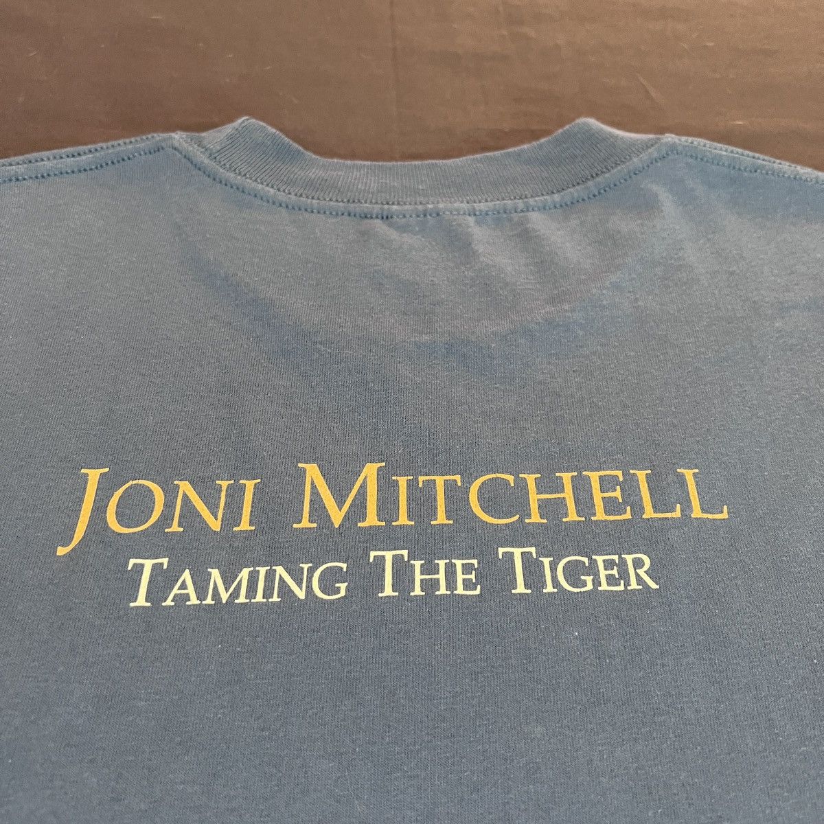 Band Tees × Giant × Vintage Vintage 90s 1998 Joni Mitchell Taming the Tiger Promo Tee XL Size US XL / EU 56 / 4 - 7 Thumbnail