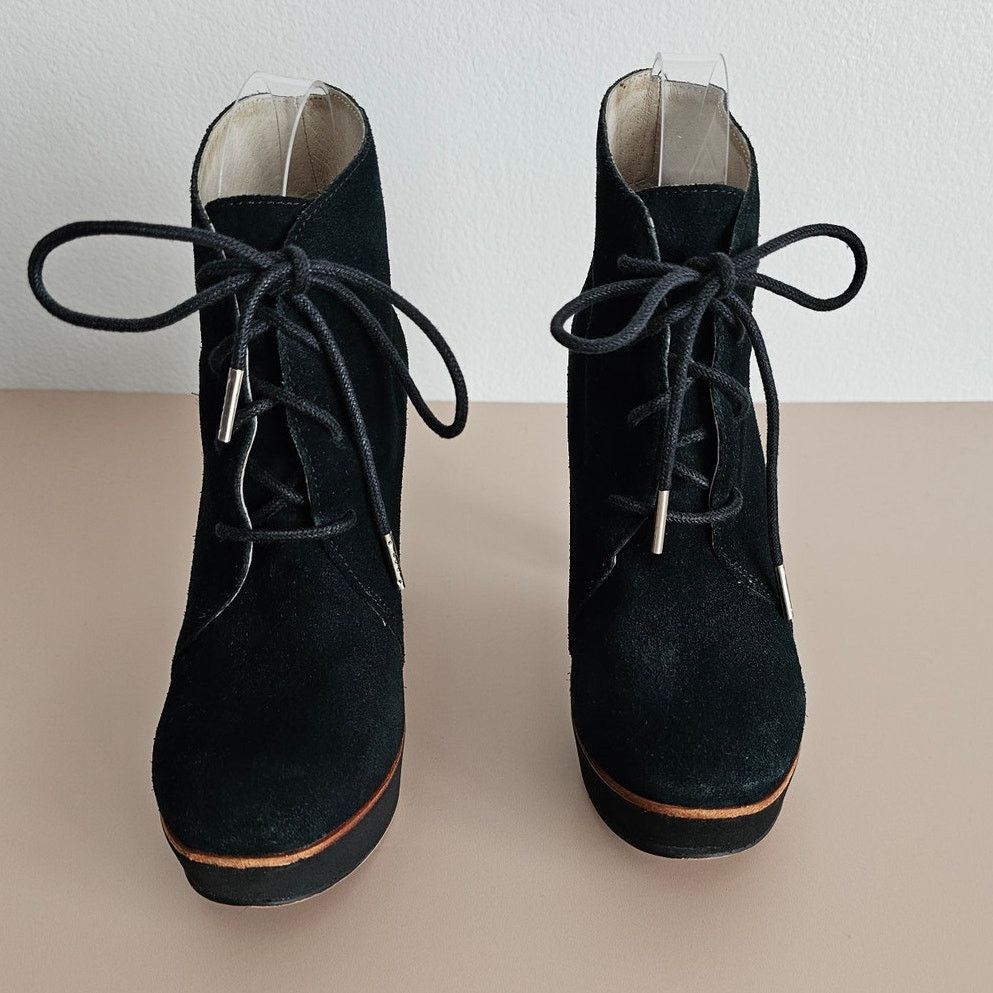 Michael Kors Michael Kors Rosalyn Suede Leather Ankle Platform Boots 6 Size US 6 / IT 36 - 2 Thumbnail