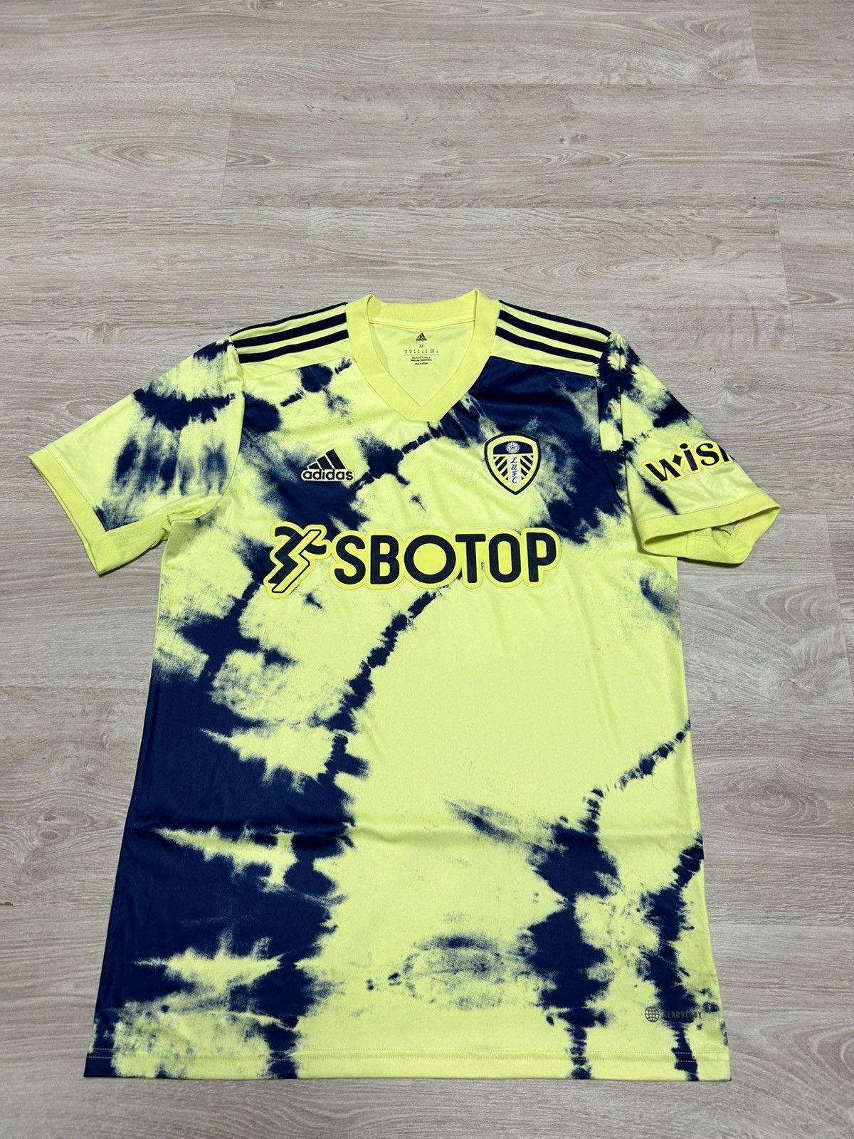 Adidas Adidas Soccer Jersey Leeds United 2022 away home size M Size US M / EU 48-50 / 2 - 1 Thumbnail