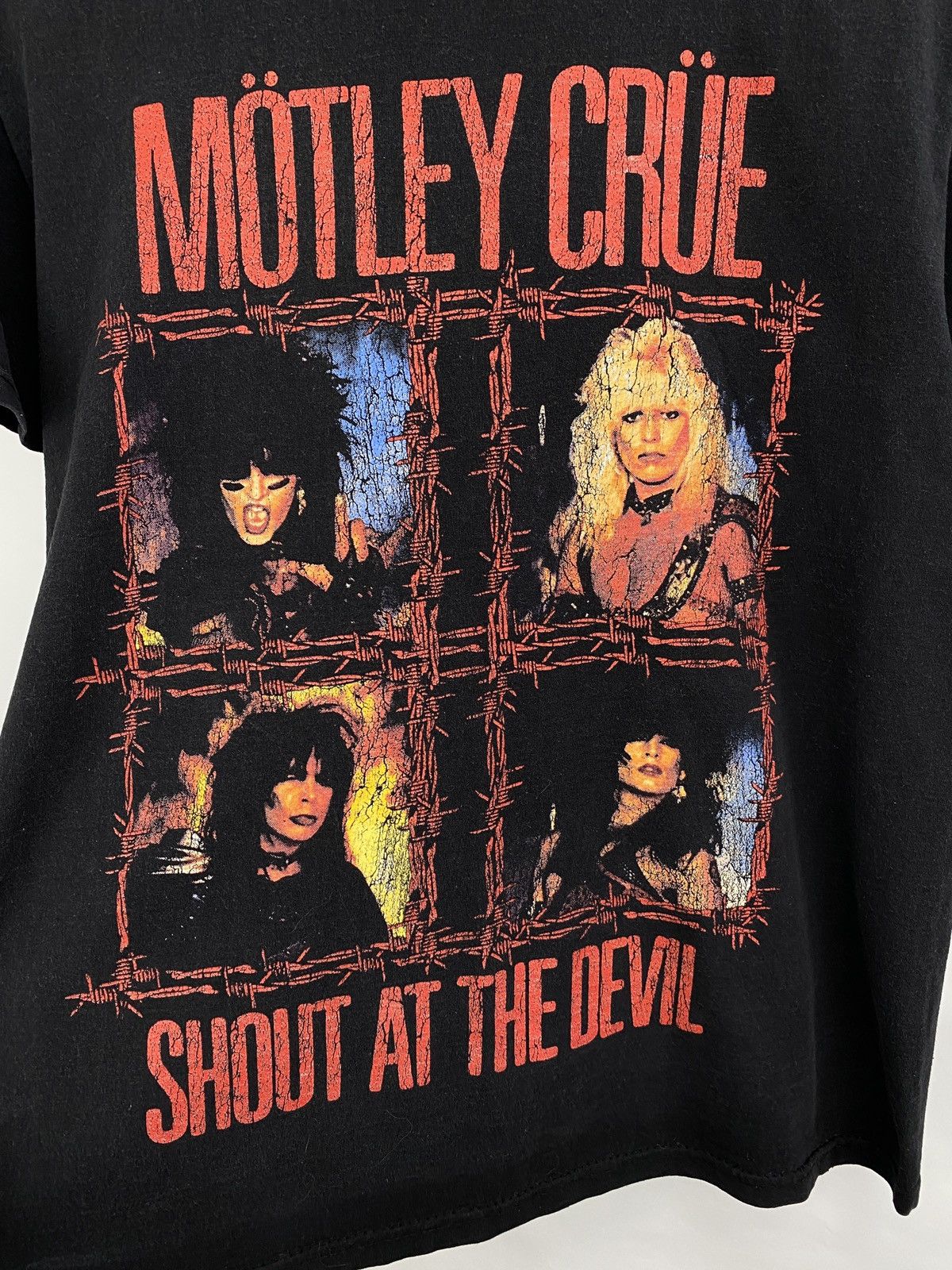 Band Tees × Vintage Vintage 2000 Motley Crue Band Rock T-shirt rare retro hype Size US M / EU 48-50 / 2 - 5 Thumbnail