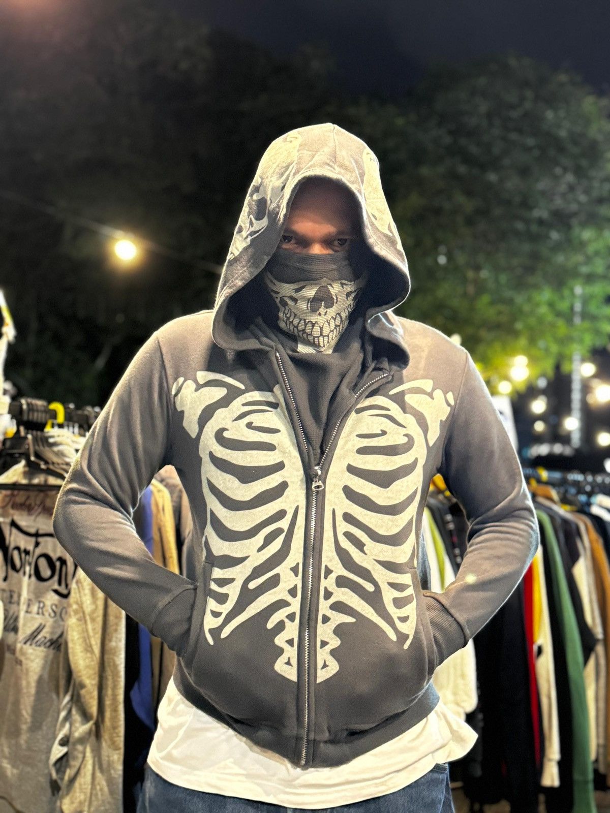 Japanese Brand Rare Estilo Skulls full print Hoodie Size US M / EU 48-50 / 2 - 1 Thumbnail