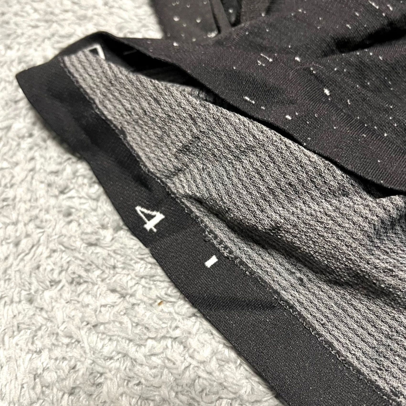Lululemon Lululemon Hoodie Shirt Womens 4 Pullover Swiftly Tech 1/2 Zip Thumbholes Running Black Heather 4 Womens Size S / US 4 / IT 40 - 8 Thumbnail