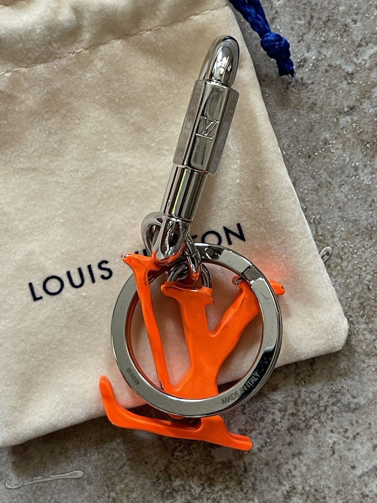 Louis Vuitton Louis Vuitton Virgil SOLAR RAY LV CARABINER Keychain Charm Size ONE SIZE - 6 Thumbnail