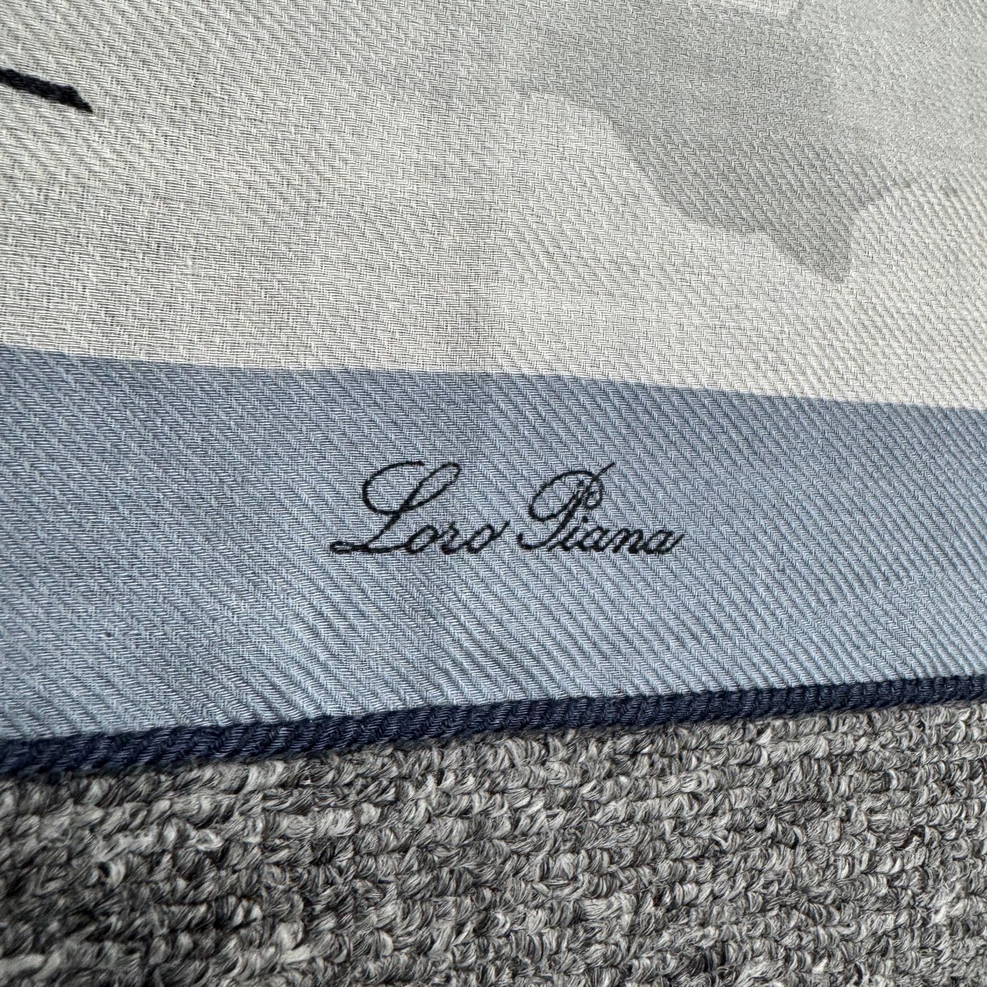 Loro Piana Loro Piana Graffiti Street Cashmere Scarf 118x118 BNWT Size ONE SIZE - 3 Thumbnail