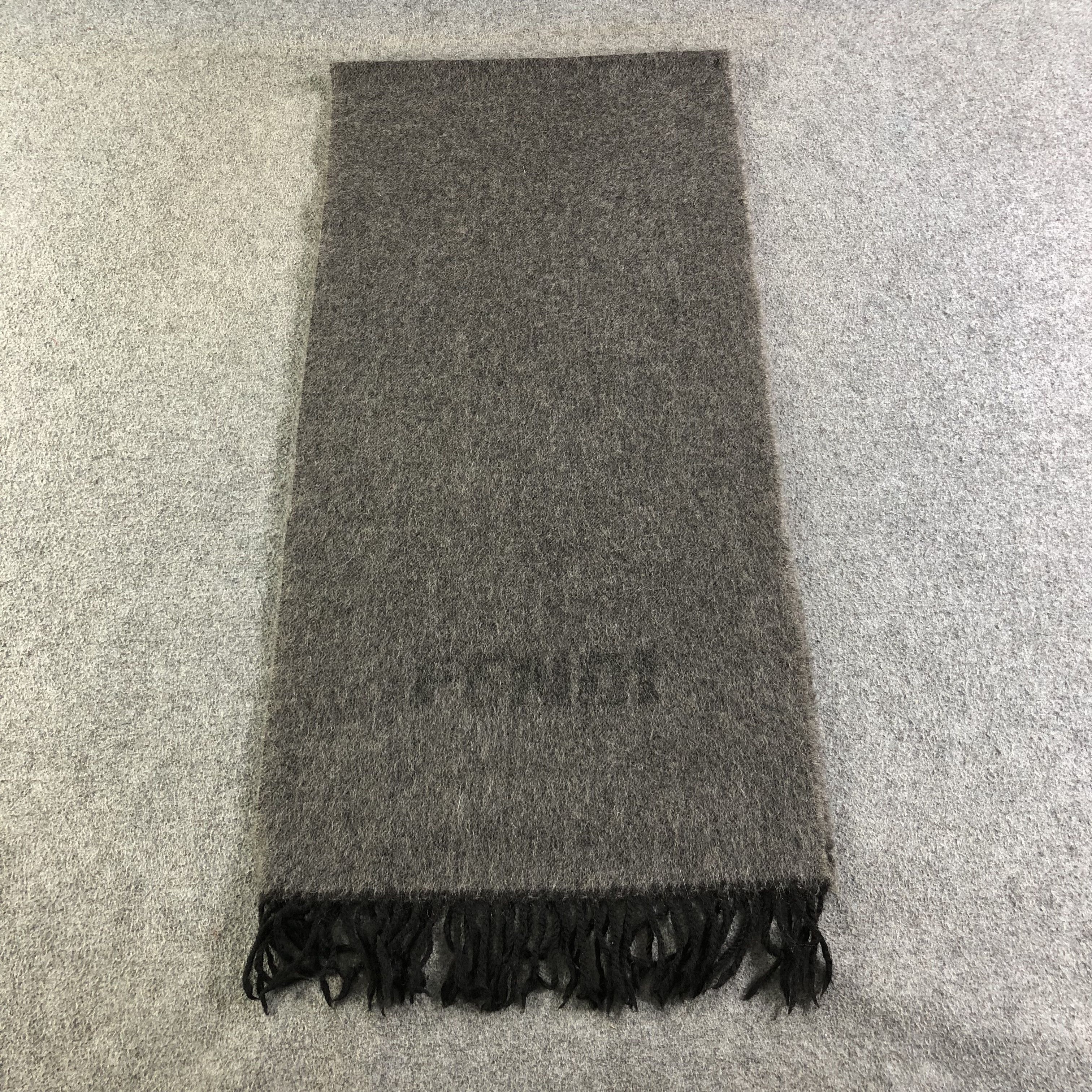 Fendi Fendi Wool Scarf Muffler Neckwear V2074 Size ONE SIZE - 2 Thumbnail