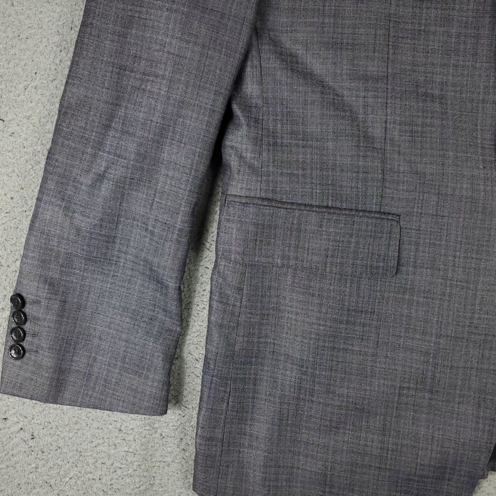 Giorgio Armani Giorgio Armani Blazer Gray Plaid Regular Fit Size 44 US 54 EU Men's Wool Jacket Size 44R - 3 Thumbnail