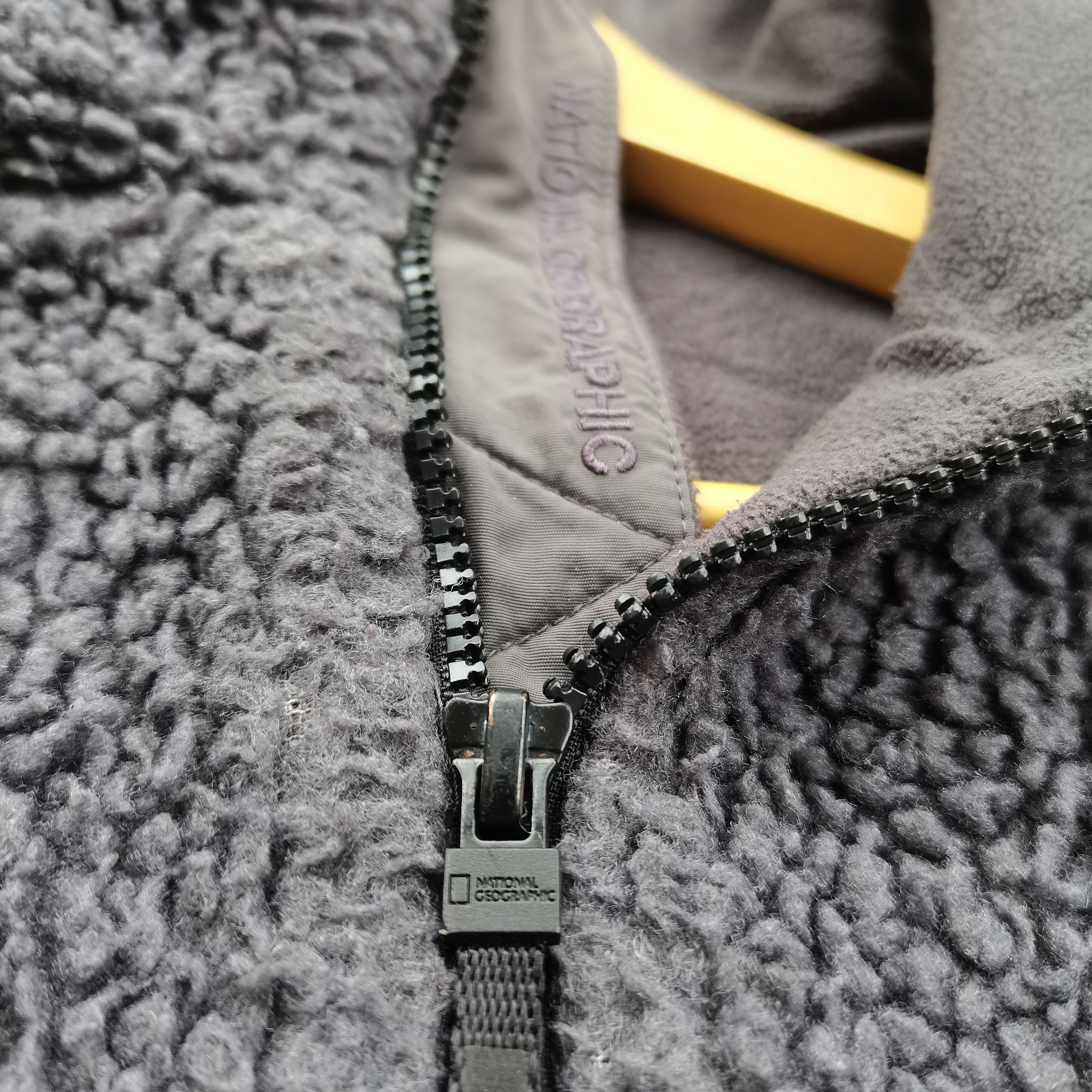 Japanese Brand Send Offer🔥 National Geographic Fleece Hoodie Jacket Size US XS / EU 42 / 0 - 11 Thumbnail