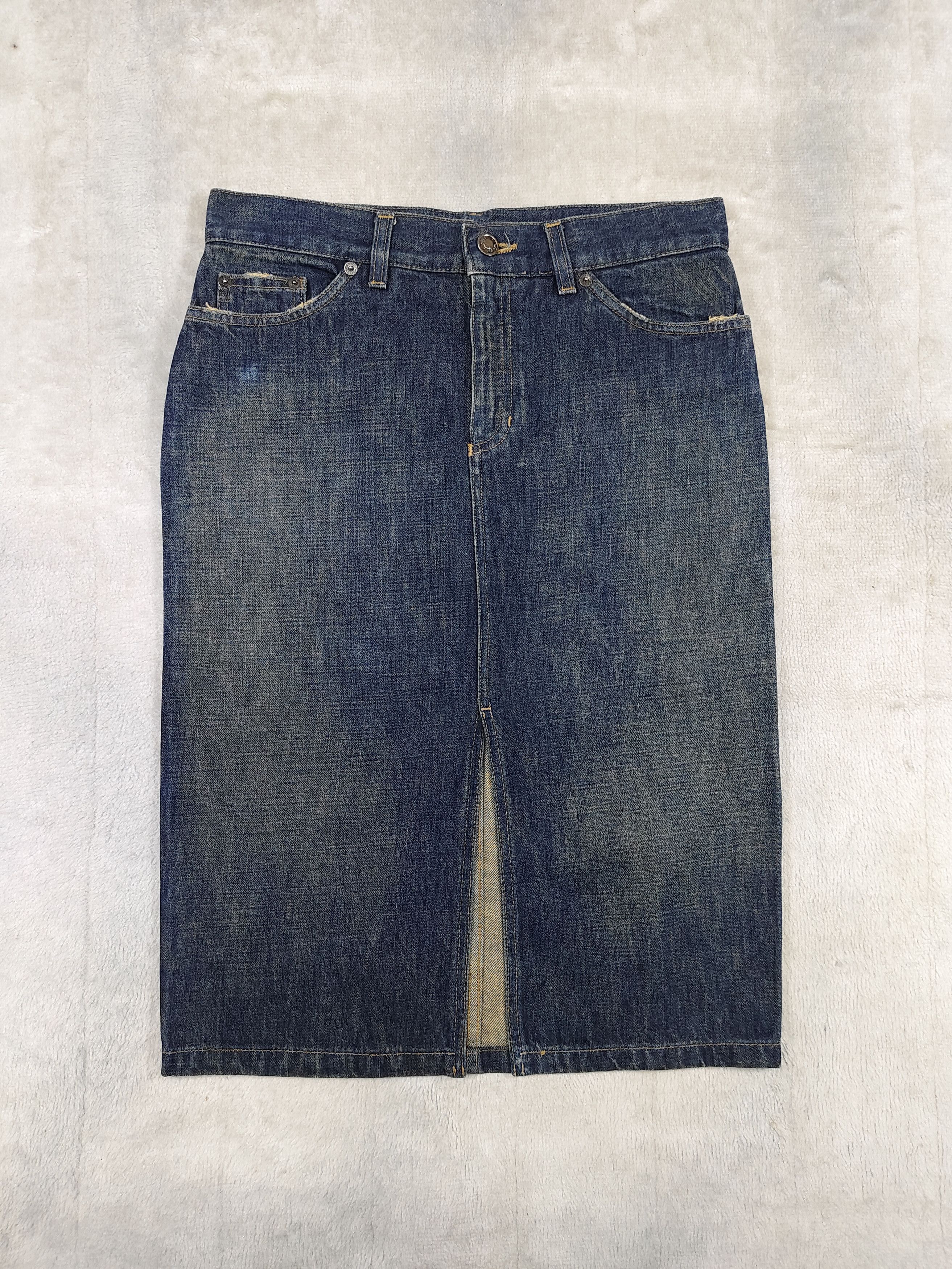 Gucci 00s Gucci 🔥Y2K Embroidered G Back Pocket Denim Skirt Size 30" / US 8 / IT 44 - 3 Thumbnail
