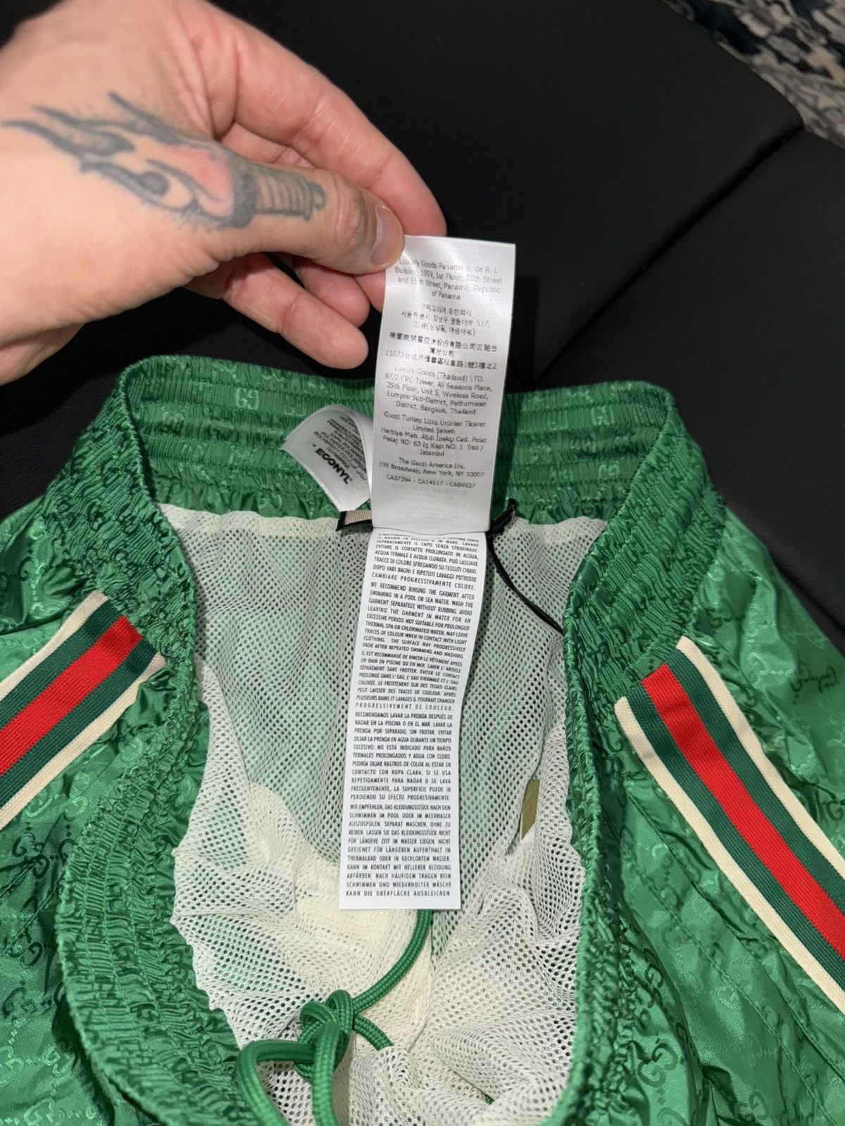 Gucci Gucci web swim shorts Size US 32 / EU 48 - 8 Thumbnail