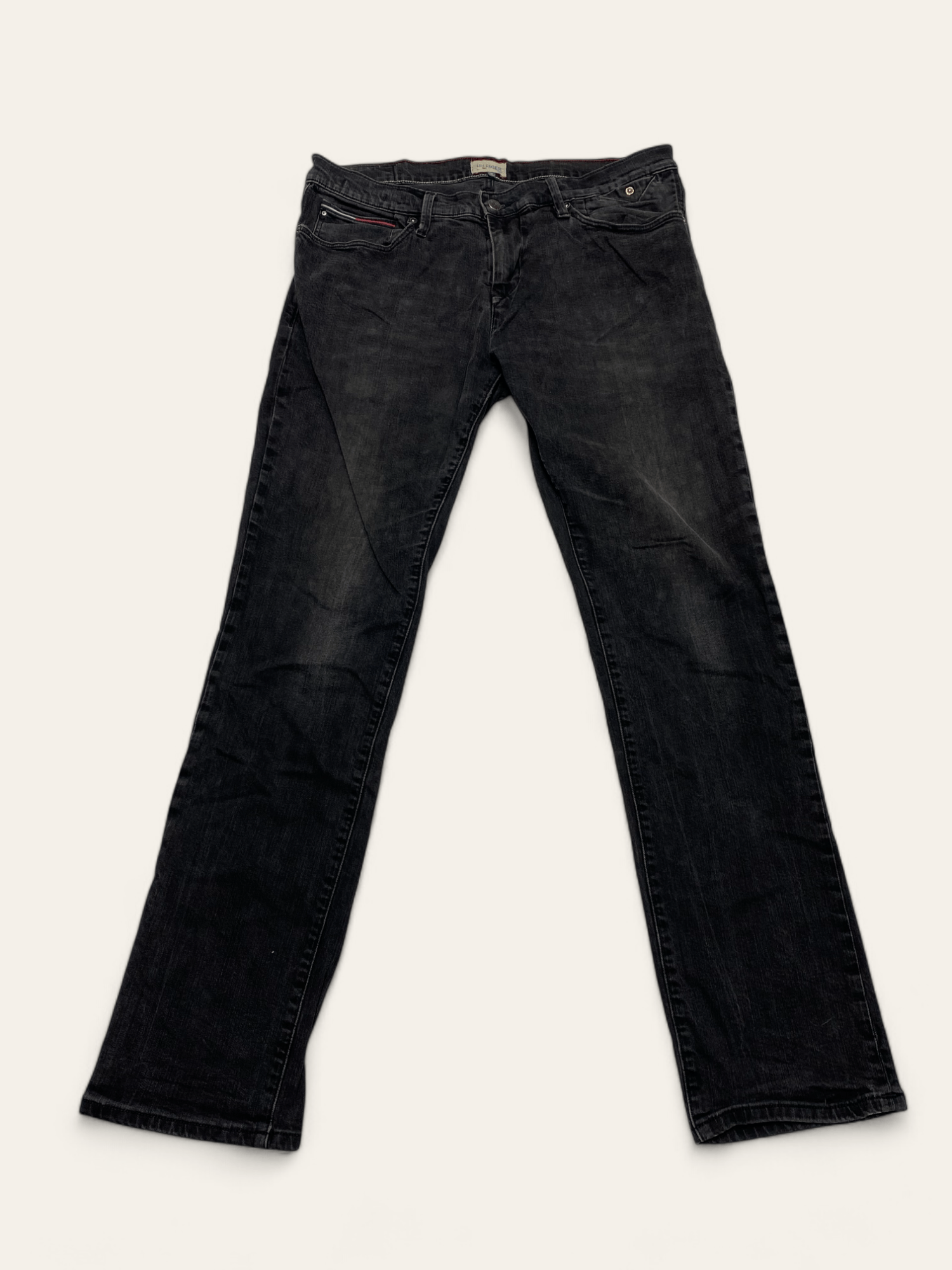 Jean 00s Vintage TOMMY HILFIGER DENIM Black Washed Faded Jeans Size US 35 - 1 Thumbnail