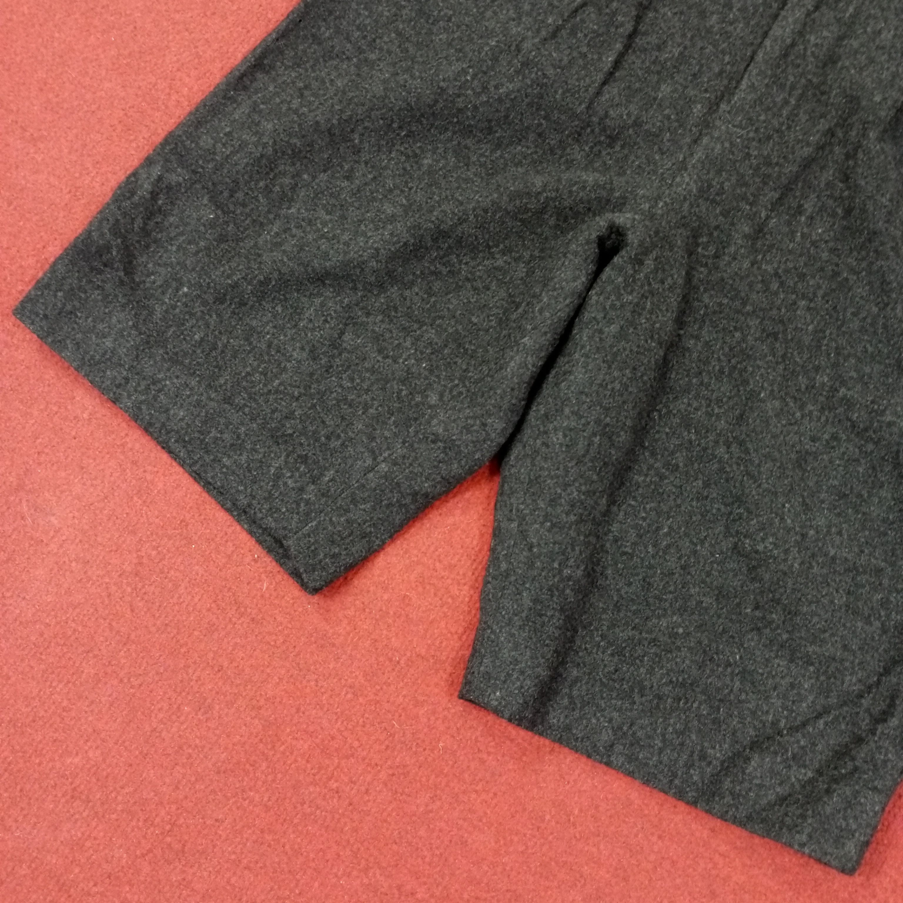 Hai Sporting Gear Hai Sporting Gear by Issey Miyake Designer Short Pant c252n7 Size US 27 - 3 Thumbnail