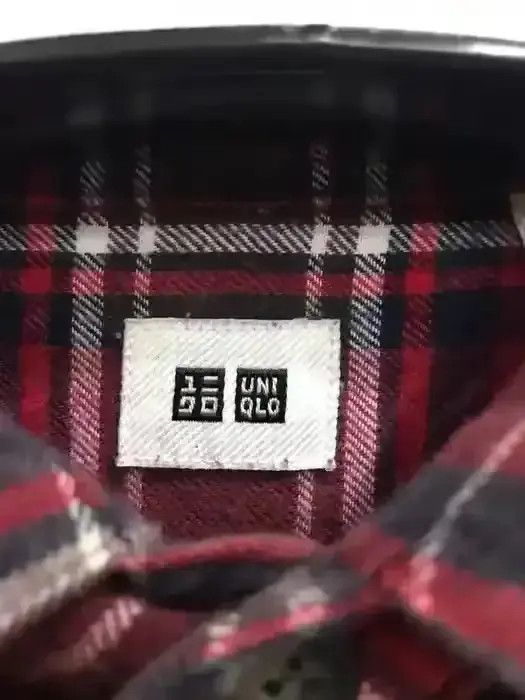Japanese Brand Japanese Brand Uniqlo Plaid Tartan Flannel Shirt Button Up Size US M / EU 48-50 / 2 - 3 Thumbnail