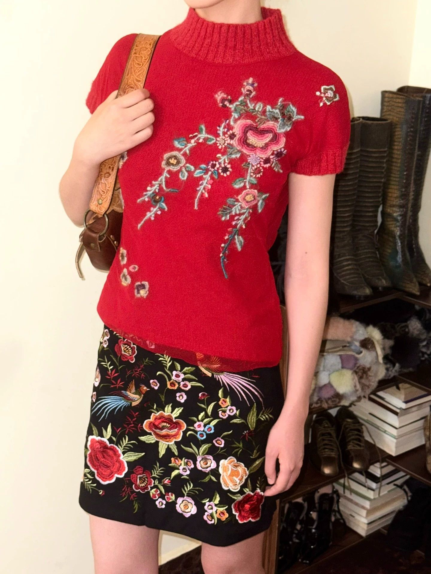 Vivienne Tam Vivienne Tam Chinese Red Plush Knit Tulle Embroidered Floral Top Size XS / US 0-2 / IT 36-38 - 6 Thumbnail
