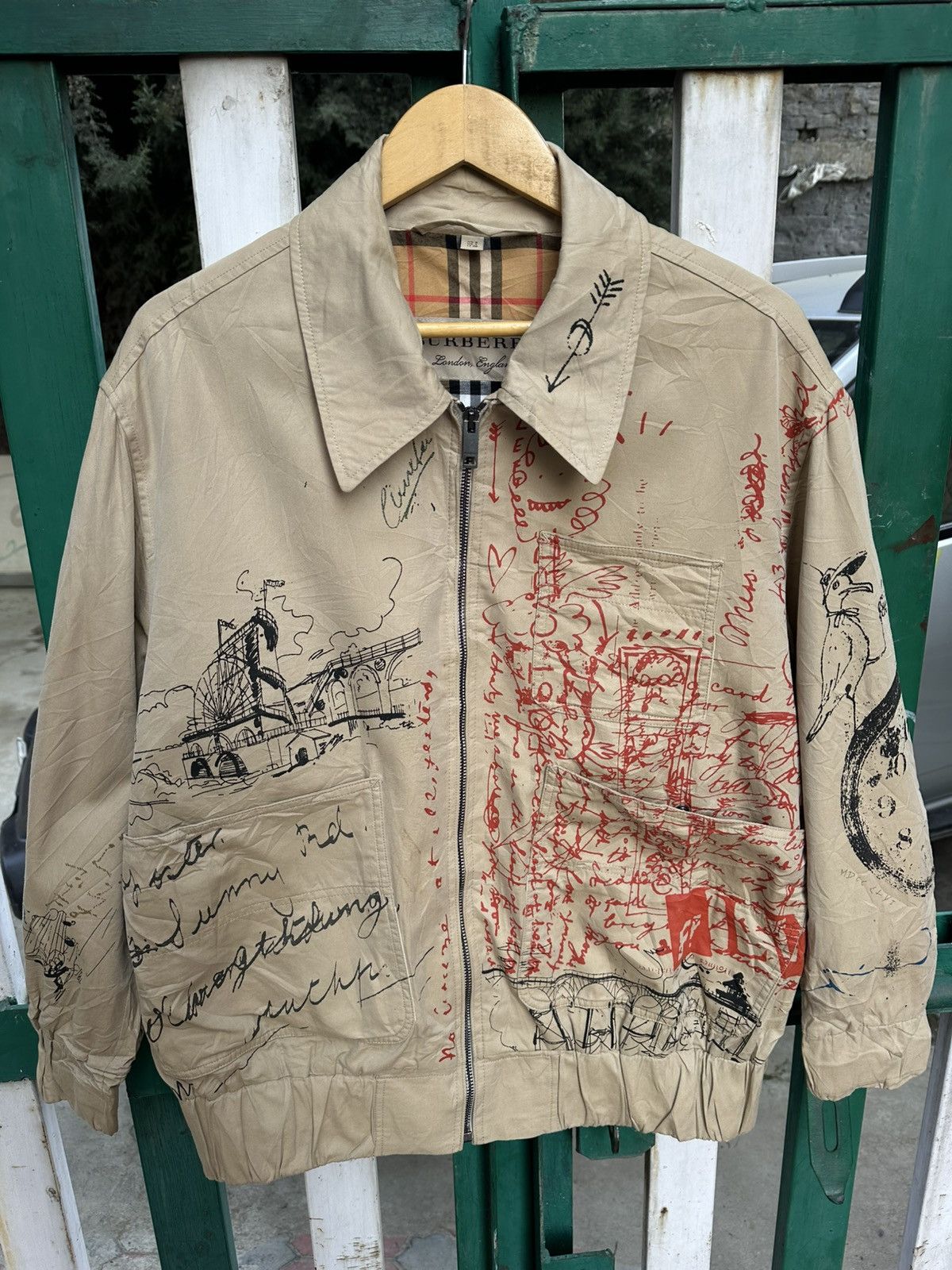 Burberry Burberry London Scribble Graphic Zip Jacket Beige Nova Check Size US M / EU 48-50 / 2 - 1 Thumbnail