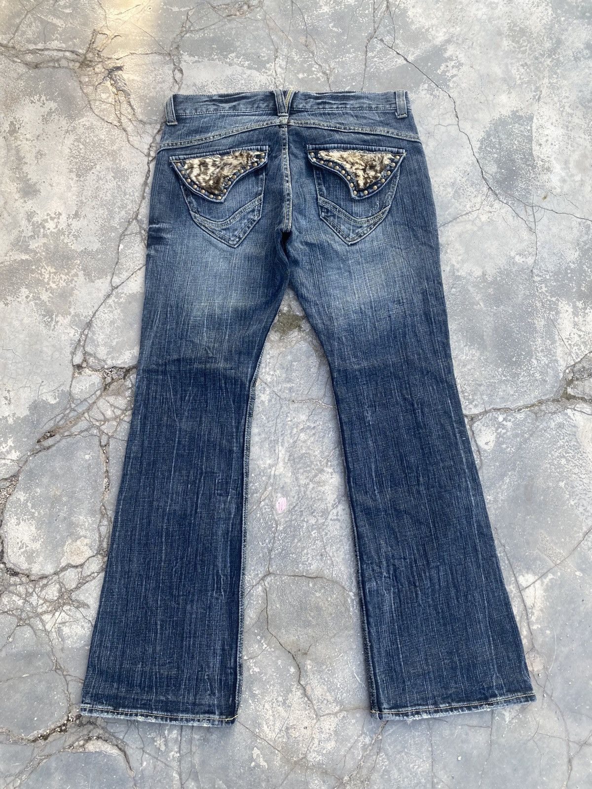 If Six Was Nine ORIRIN JEANS Leopard Studded Flare Size US 32 / EU 48 - 2 Thumbnail