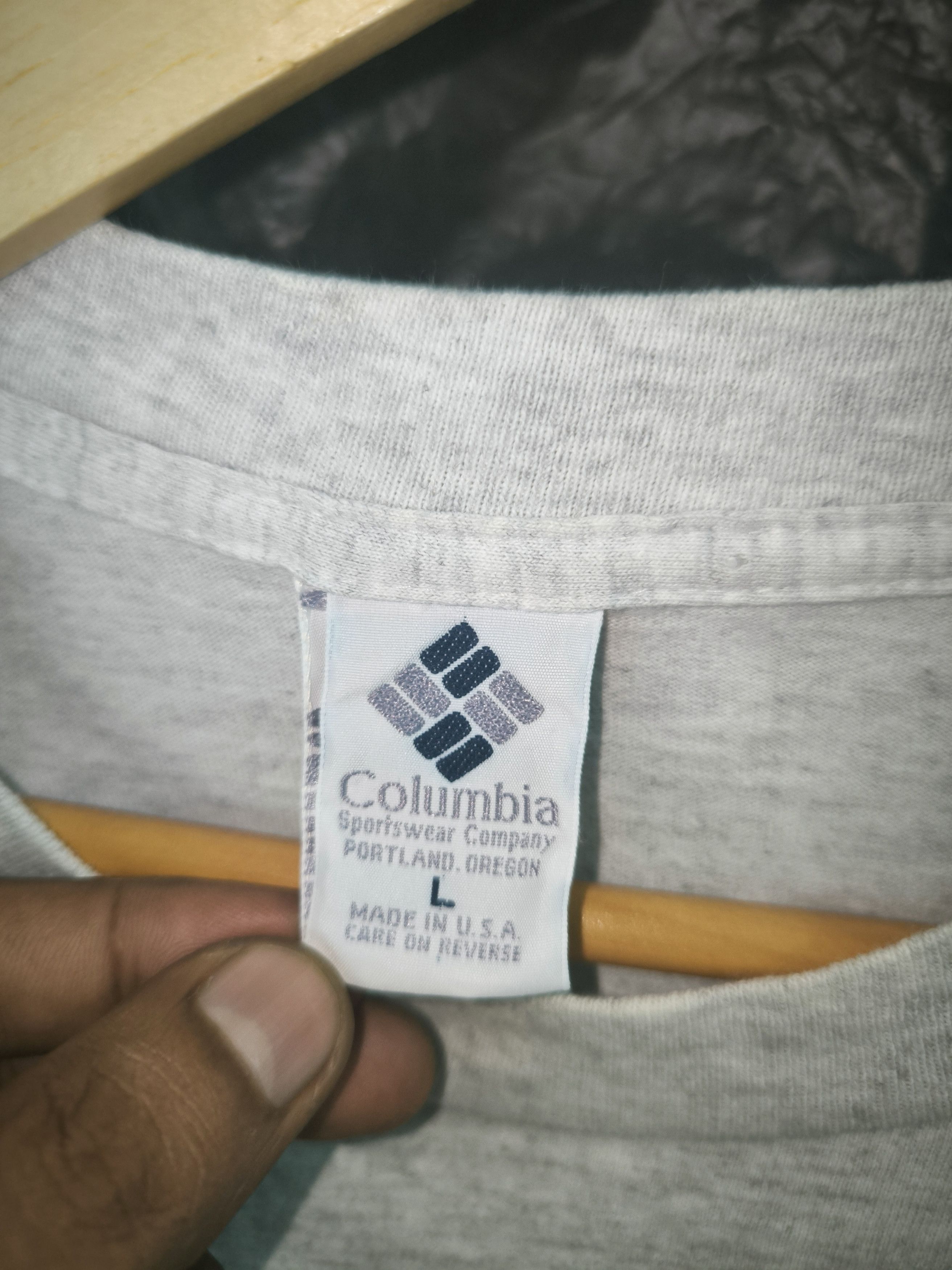 Columbia × Vintage Backhit Photo Tee Size US L / EU 52-54 / 3 - 9 Thumbnail