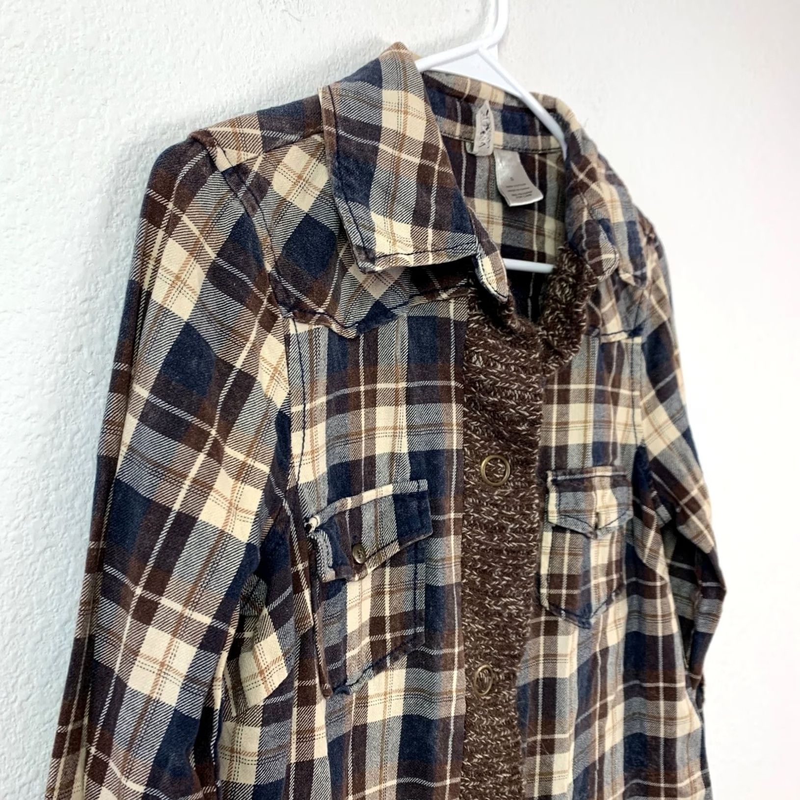 BKE BKE Women's Shirt Plaid Knit Brown Blue Tan/Cream Embellished Small S Chest 36" Boho Western Twilight Bella Swan Twilightcore Grunge Urban? Size S / US 4 / IT 40 - 2 Thumbnail