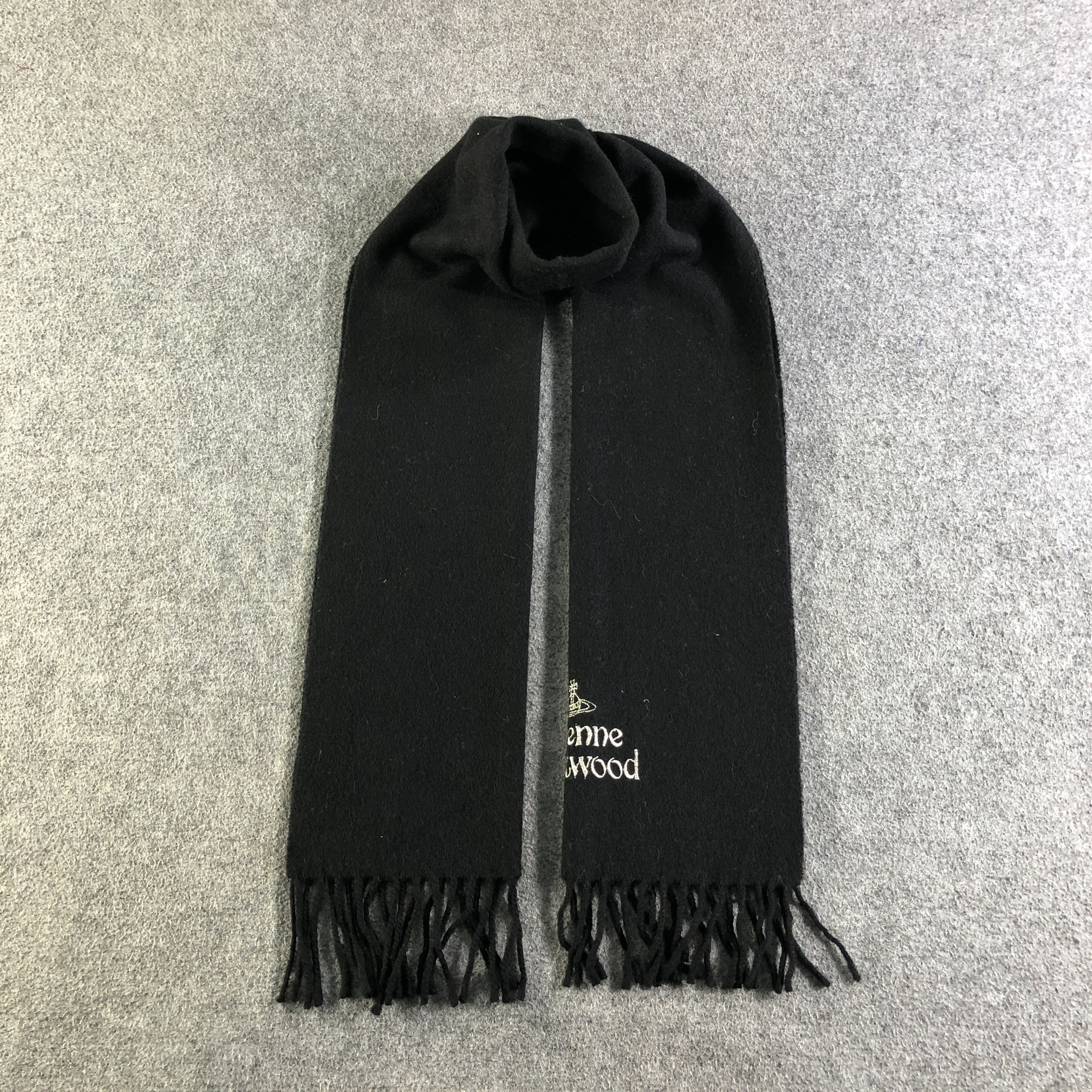 Vivienne Westwood Vivienne Westwood Plain Wool Scarf Muffler V2693 Size ONE SIZE - 1 Thumbnail