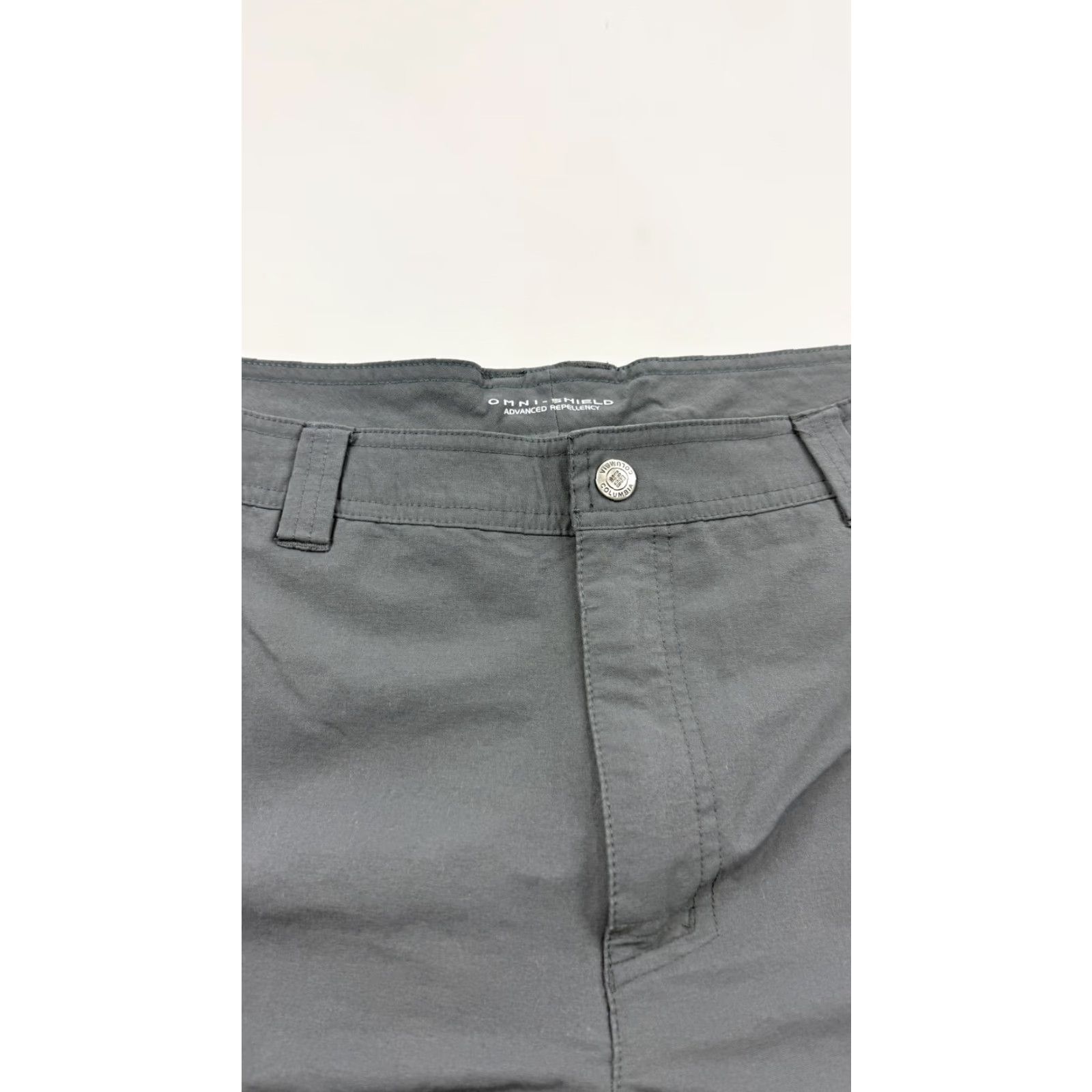 Vintage Columbia Shorts Mens 38 Omni-Shield Advanced Repellency Hiking Outdoor Pocket Cargo Regular Gray Men's Short Pants Size US 38 / EU 54 - 3 Thumbnail