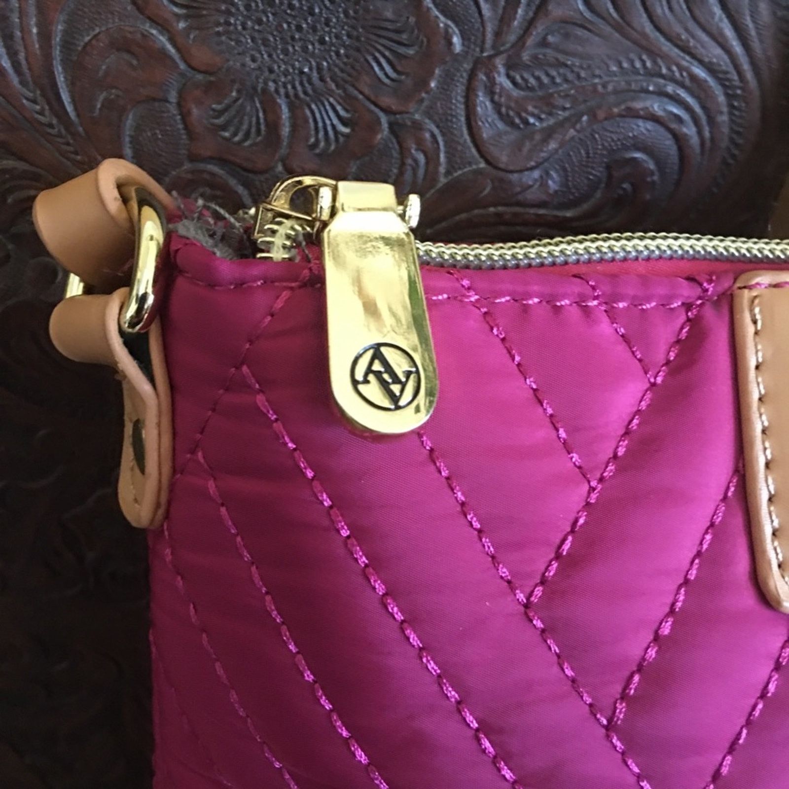 Other Adrienne Vittadini fuschia pink quilted crossbody Size ONE SIZE - 4 Thumbnail