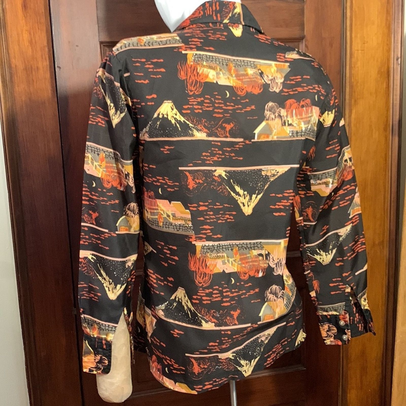 Vintage 70’s Mt.Fuji Japan blouse super retro and cool Size M / US 6-8 / IT 42-44 - 3 Thumbnail