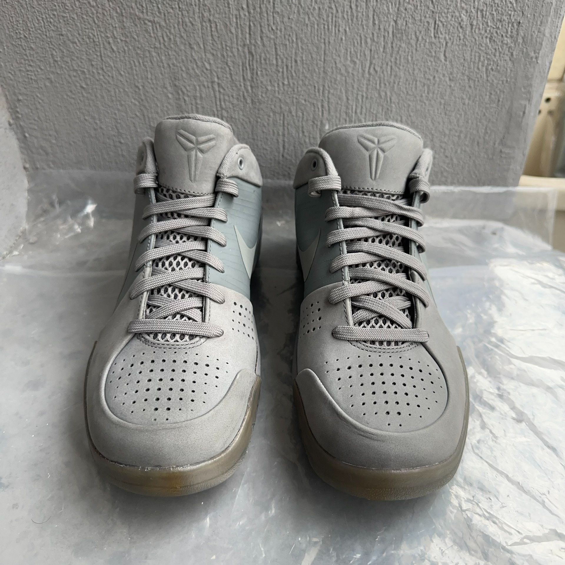 Nike Kobe 4 FTB ZK4 Low Basketball Shoes Size US 9 / EU 42 - 2 Thumbnail