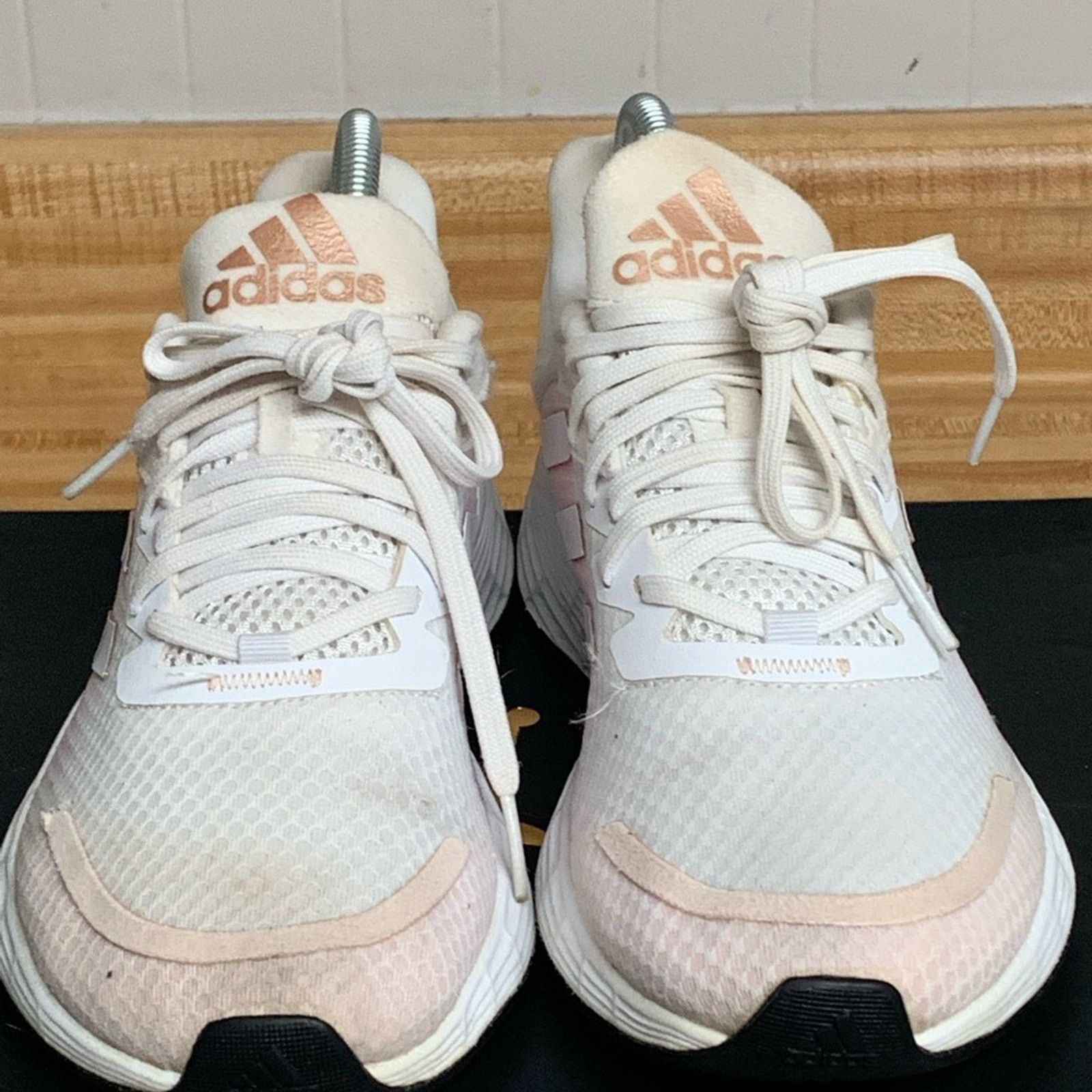 Adidas WOMENS ADIDAS DURAMO SL RUNNING SHOES SIZE 7.5 WHITE & ROSE Size US 7.5 / IT 37.5 - 4 Thumbnail
