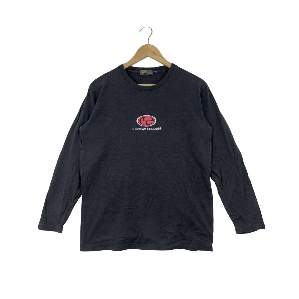 Vintage Vintage SURFTEAM GODDESS Center Logo Long Sleeve Backhit Size US L / EU 52-54 / 3 - 2 Thumbnail
