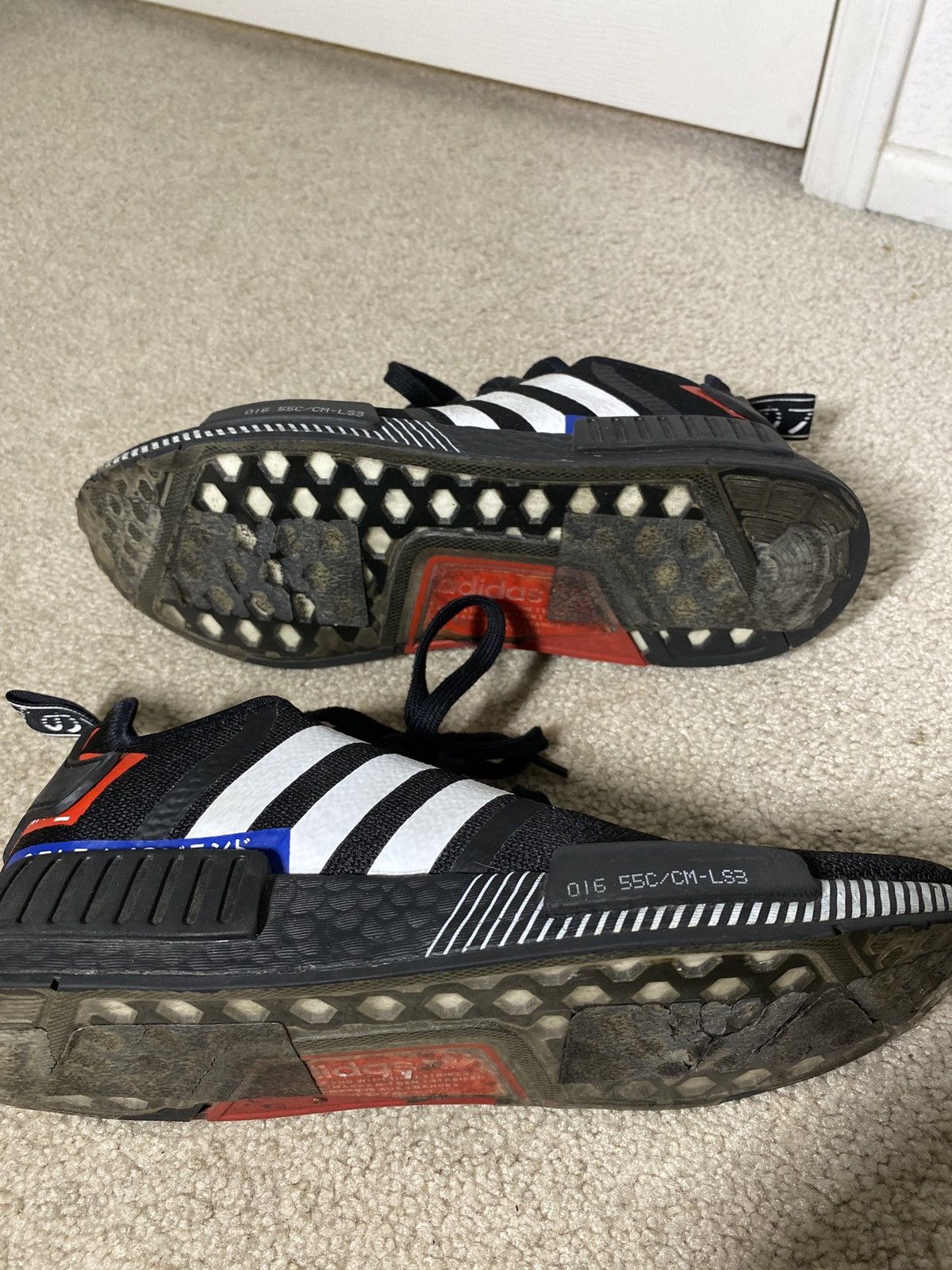 adidas gazelle silver green womens Adidas Women's NMD R1 Japanese Black Shoes (Size 38.5)