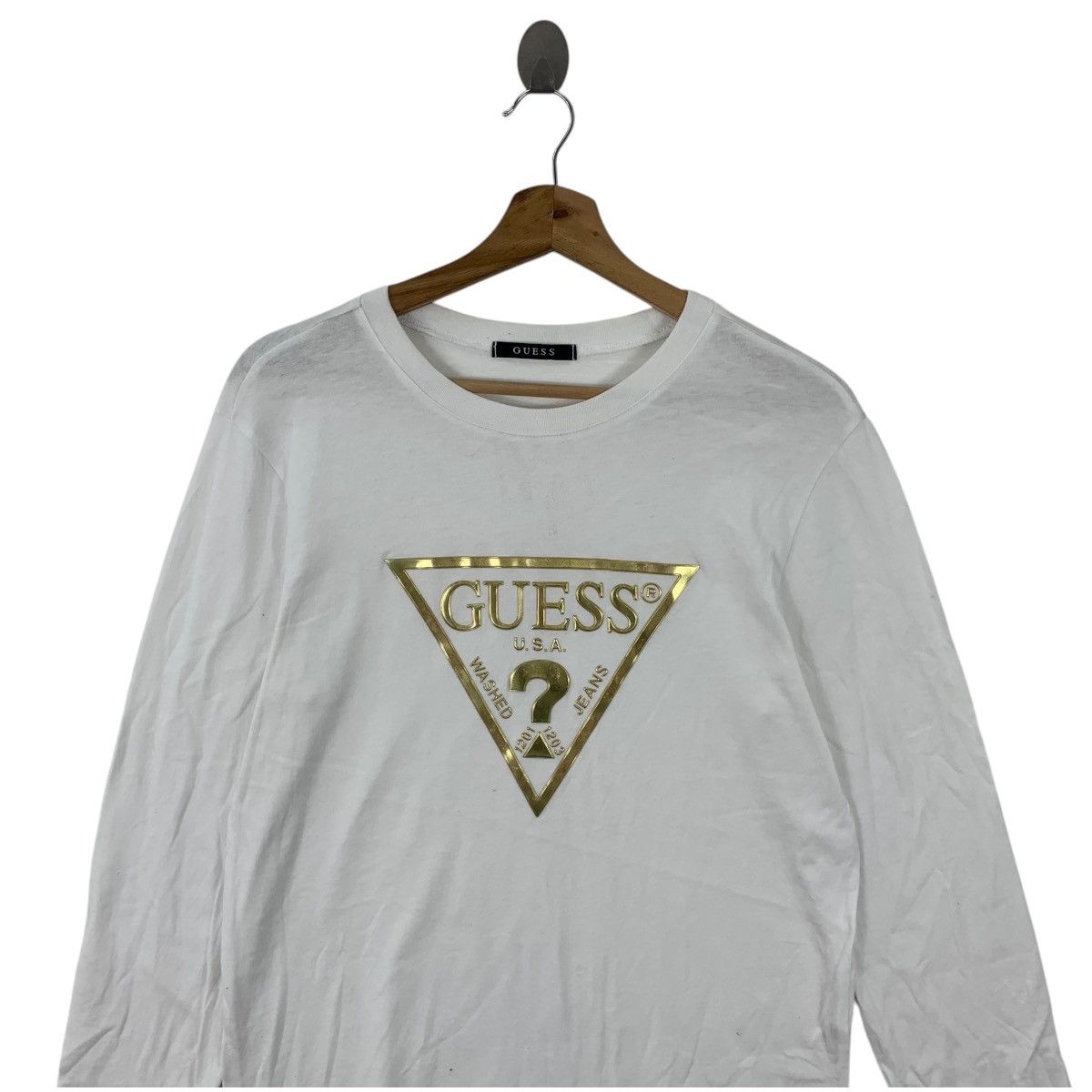 Guess GUESS USA Gold Embossed Logo Tee Shirt Top Long Sleeve Size M / US 6-8 / IT 42-44 - 2 Thumbnail
