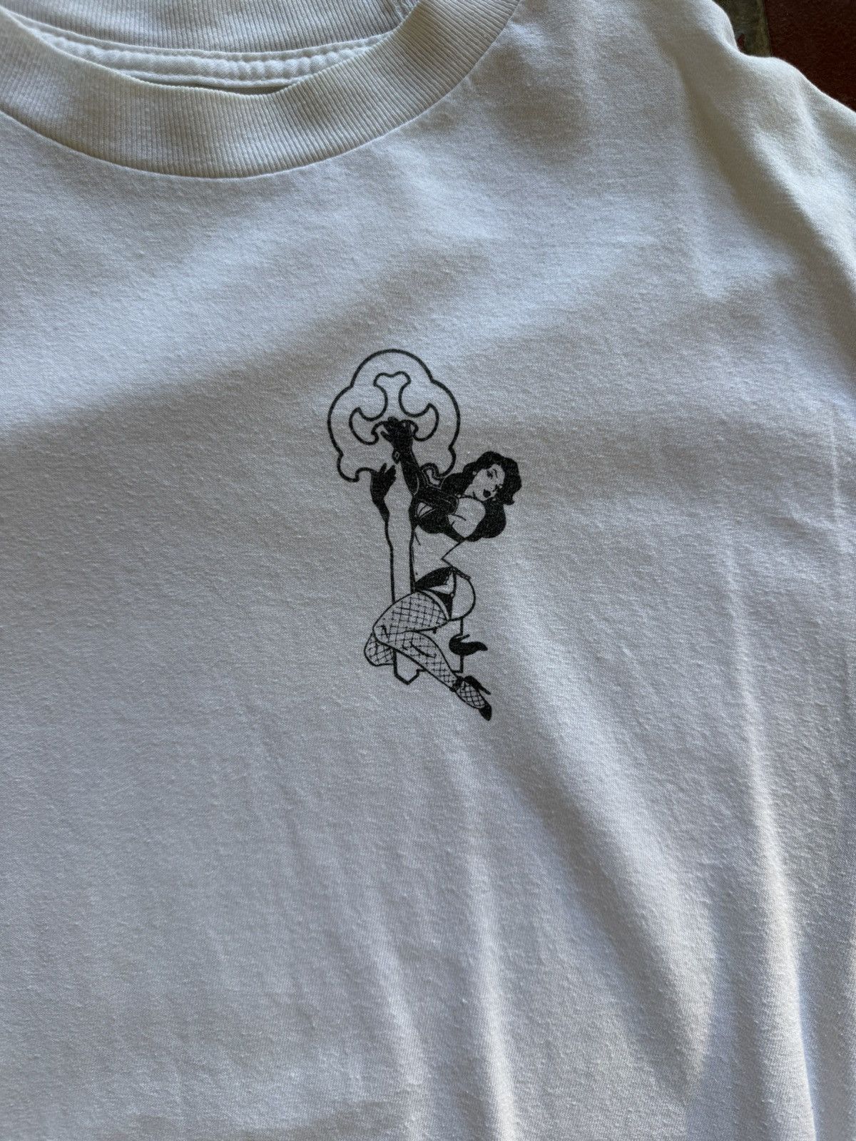Gildan Vintage Strip Club Key Girl Tee Size US L / EU 52-54 / 3 - 2 Thumbnail