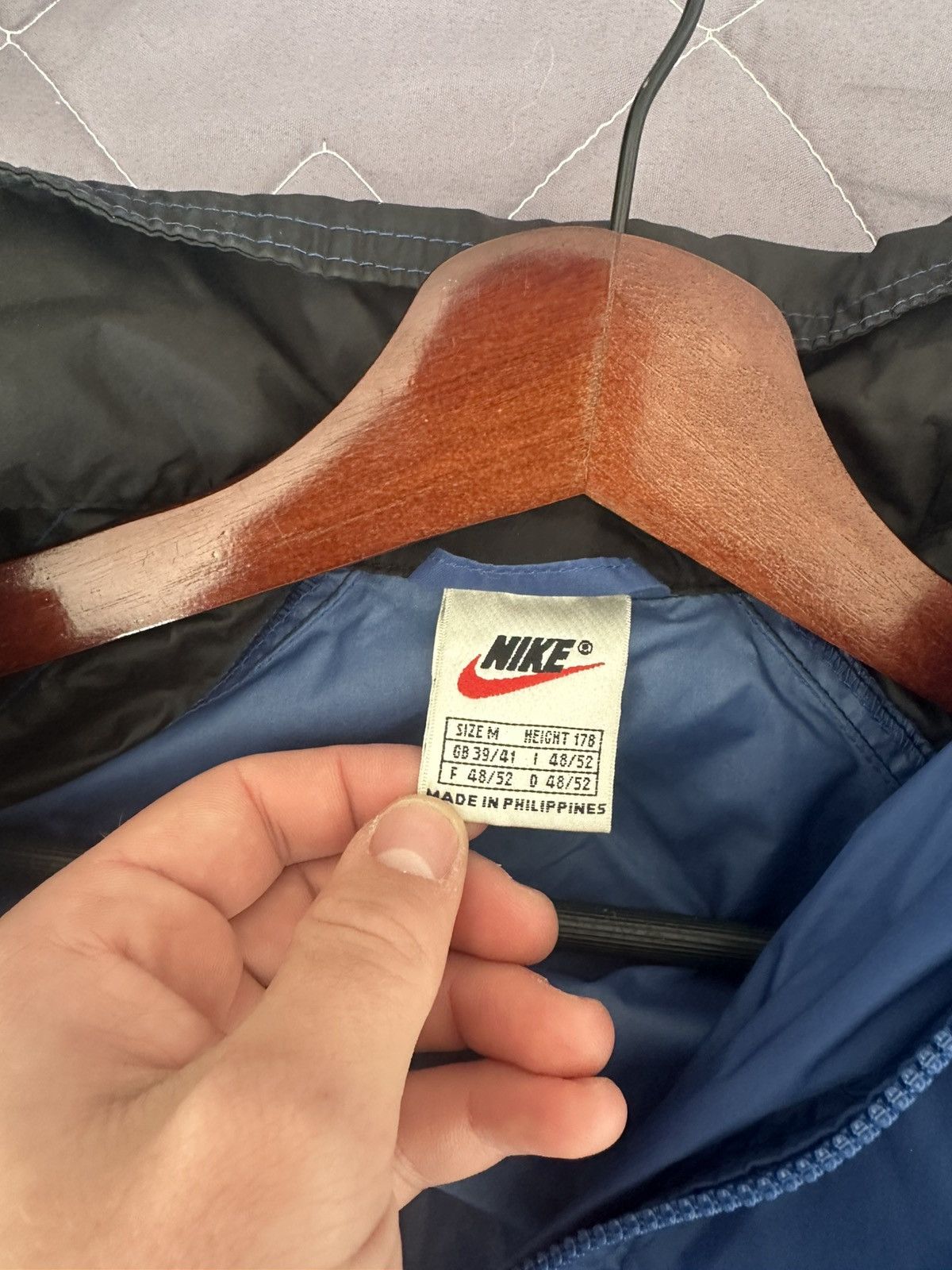 Nike × Vintage Nike vintage 90s Size US M / EU 48-50 / 2 - 8 Thumbnail