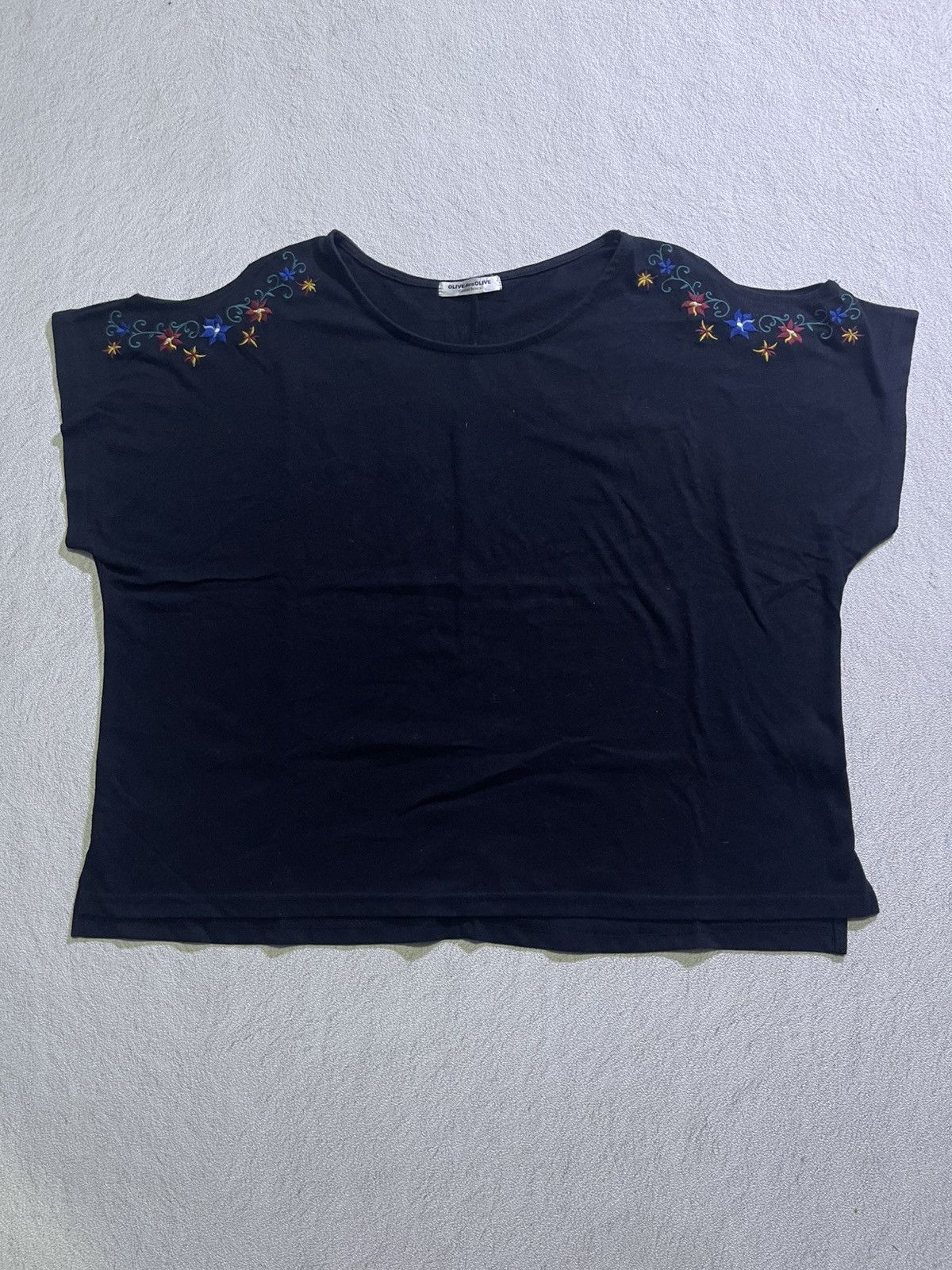Japanese Brand Y2K OLIVE DES OLIVE short tshirt women's Size L / US 10 / IT 46 - 1 Thumbnail