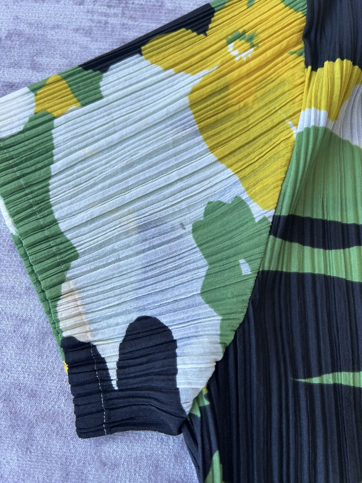 Issey Miyake Issey Miyake Pleats Please Full Pattern Flowers Size S / US 4 / IT 40 - 12 Thumbnail