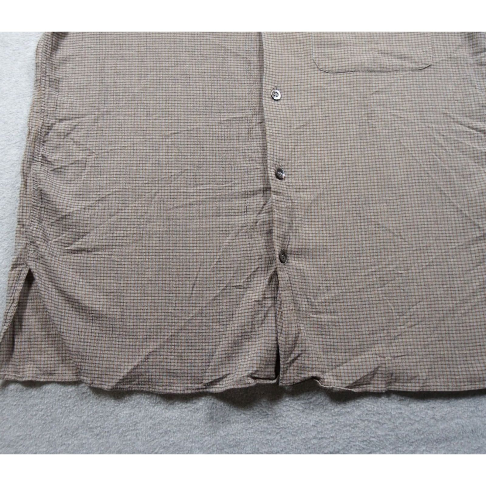 Ermenegildo Zegna Ermenegildo Zegna Shirt Mens Small Gray Button Down Short Sleeve Textured Italy Size US S / EU 44-46 / 1 - 3 Thumbnail