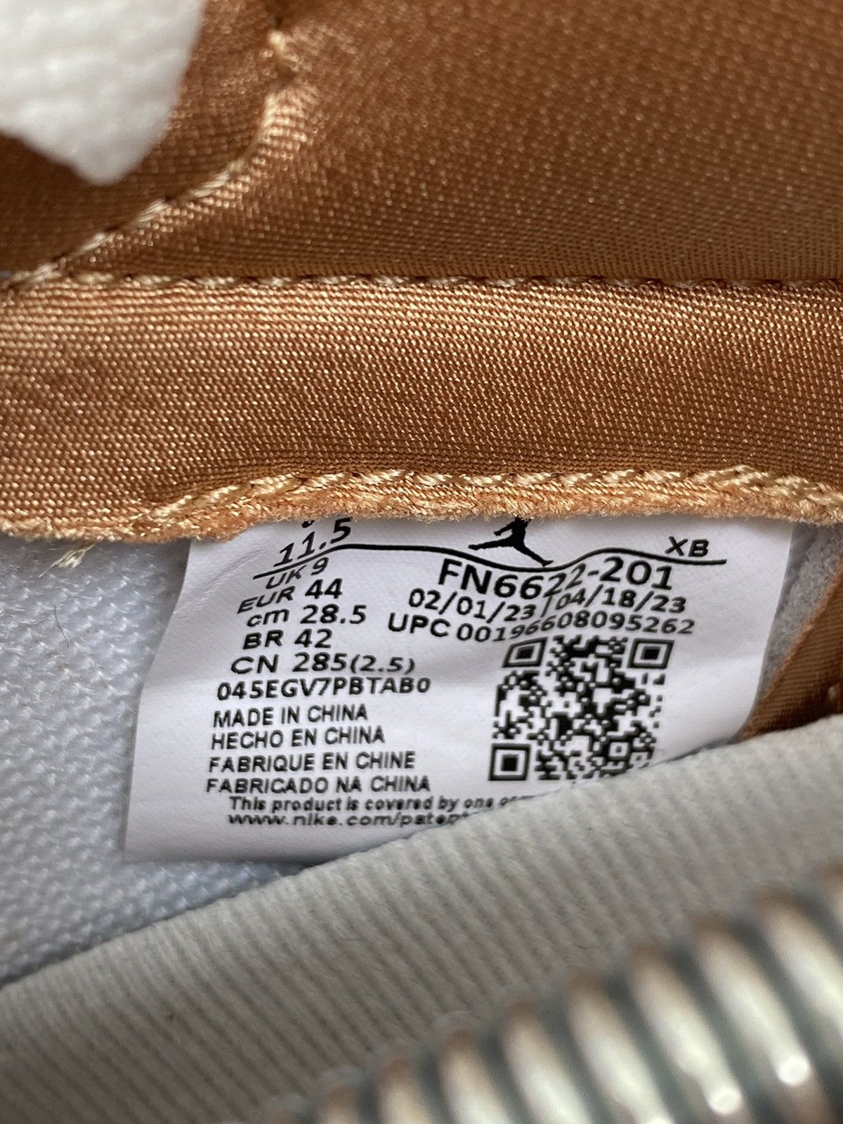 Jordan Brand × Nike Air Jordan 1 Retro high OG praline Size US 10 / EU 43 - 5 Thumbnail