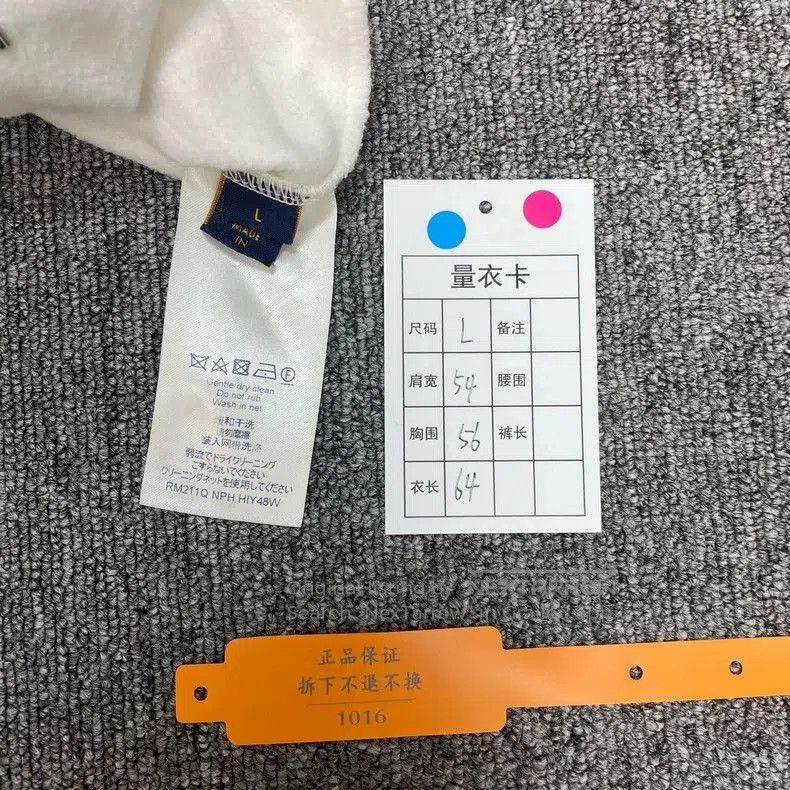 Louis Vuitton Louis Vuitton White Logo Hoodie Sweatshirt. Size US L / EU 52-54 / 3 - 8 Thumbnail