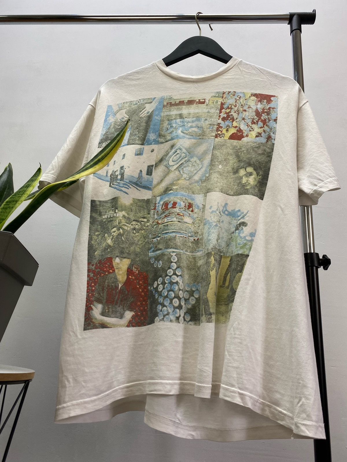 Band Tees Vintage 90s U2 T-Shirt Band Tour Tee Rock Rare Album Promo Size US XL / EU 56 / 4 - 2 Thumbnail