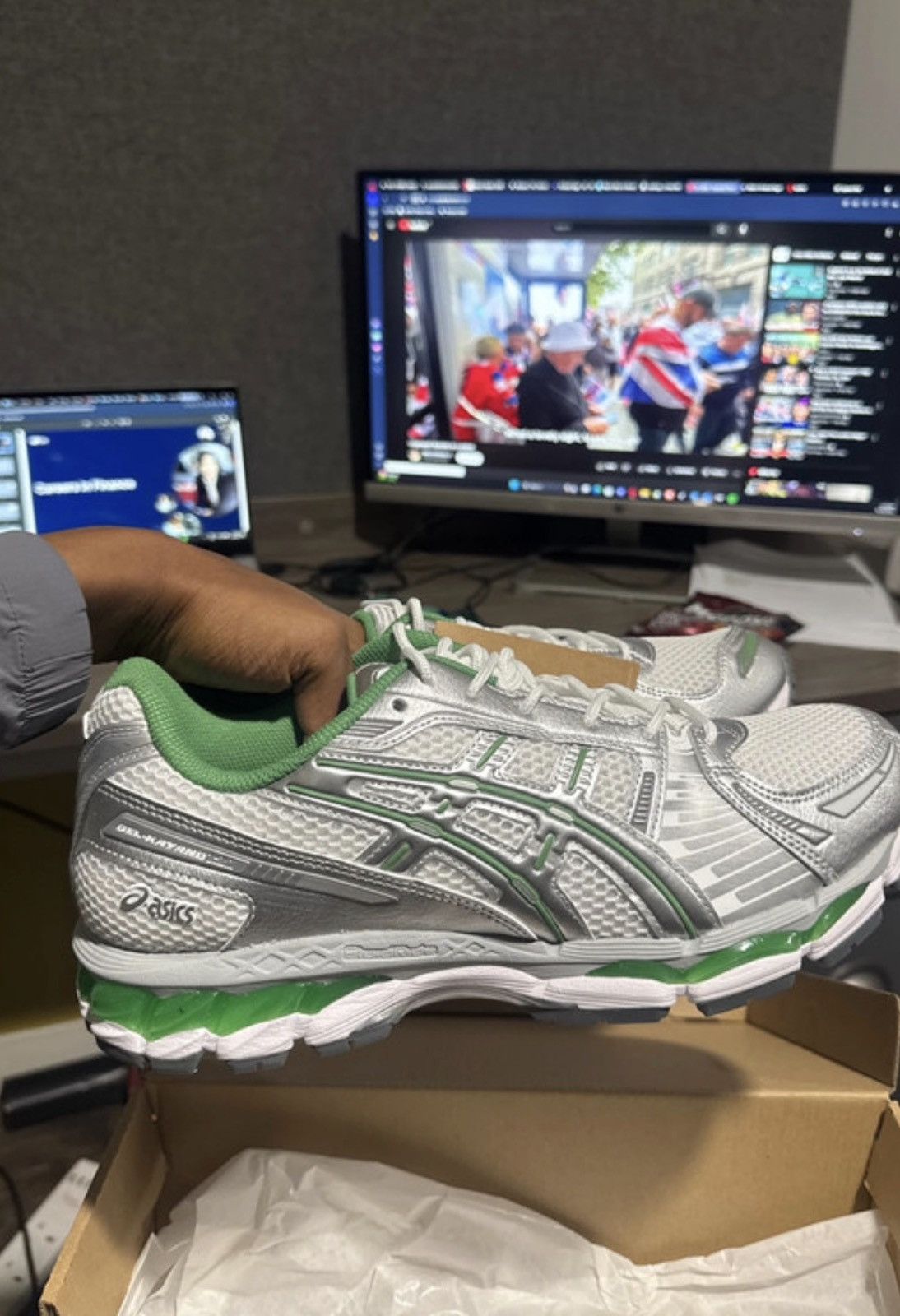 Asics ASICS Gel-Kayano 12.1 Size US 10 / EU 43 - 8 Thumbnail