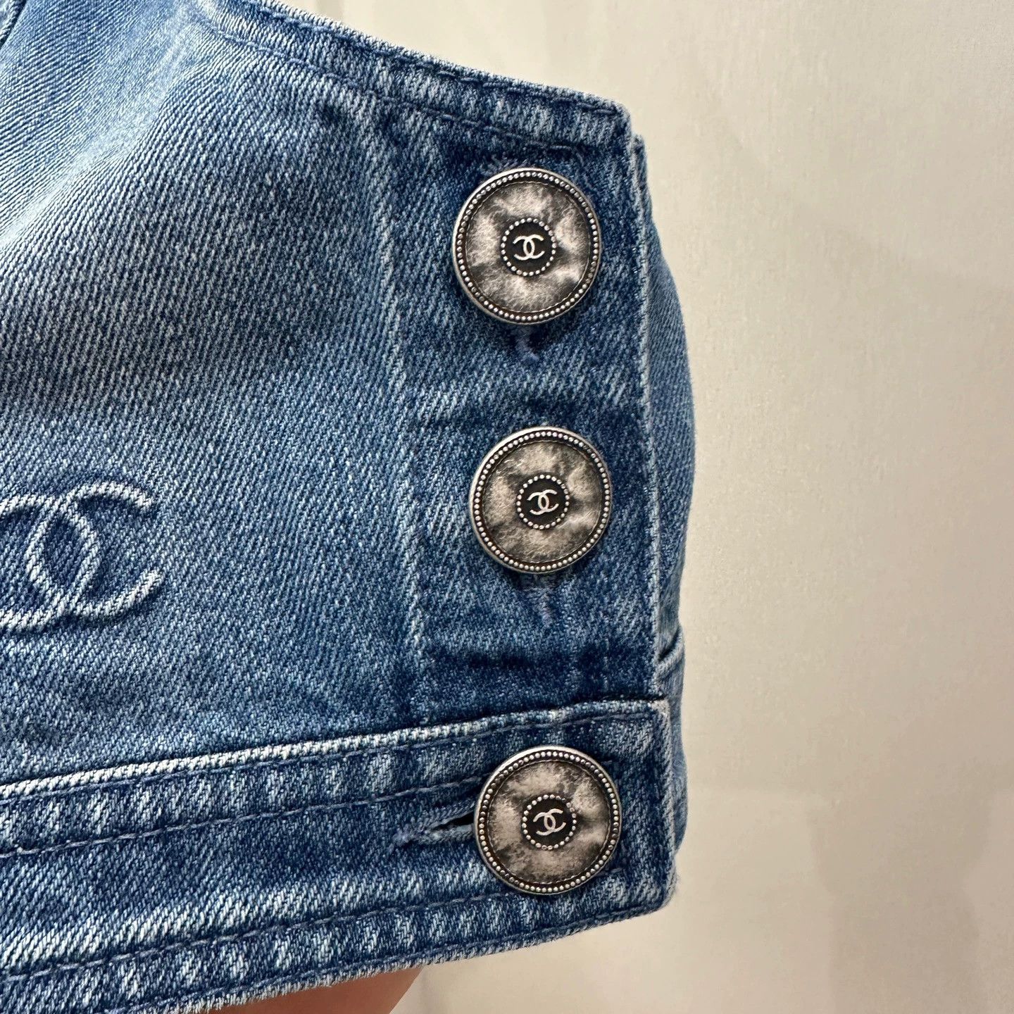 Chanel Chanel Camellia Logo Denim Vest Women's 34 apr609 Size XS / US 0-2 / IT 36-38 - 6 Thumbnail