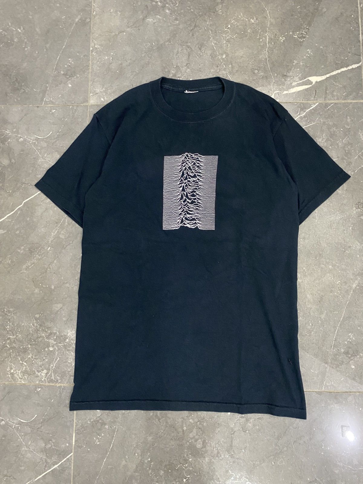 Band Tees Vintage Joy Division Unknown Pleasure Shirt Size US M / EU 48-50 / 2 - 1 Thumbnail