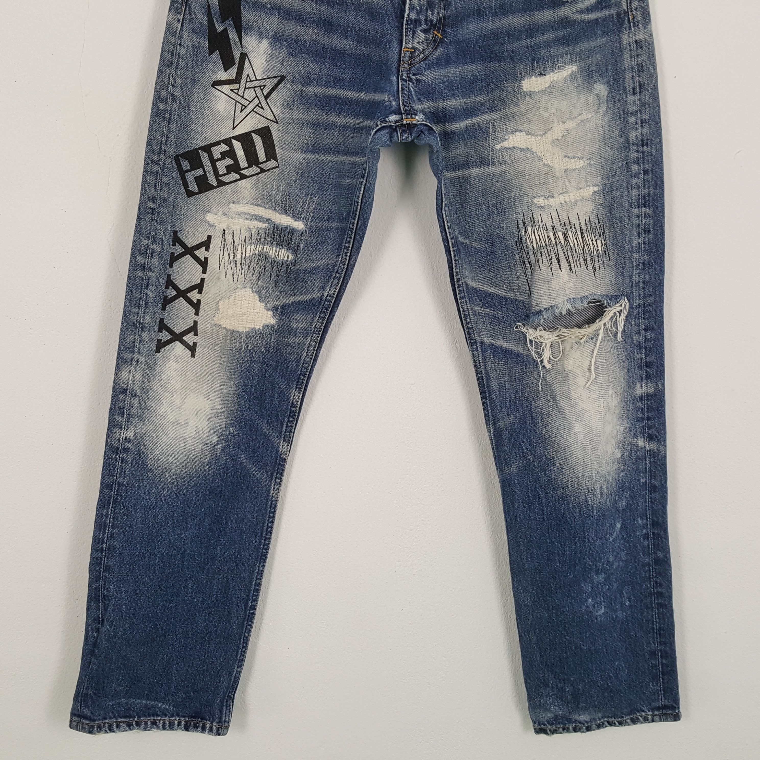 Japanese Brand × Vintage SWEATS BLOODS Rare Design Fashion Style Distressed Jeans Size US 33 - 3 Thumbnail
