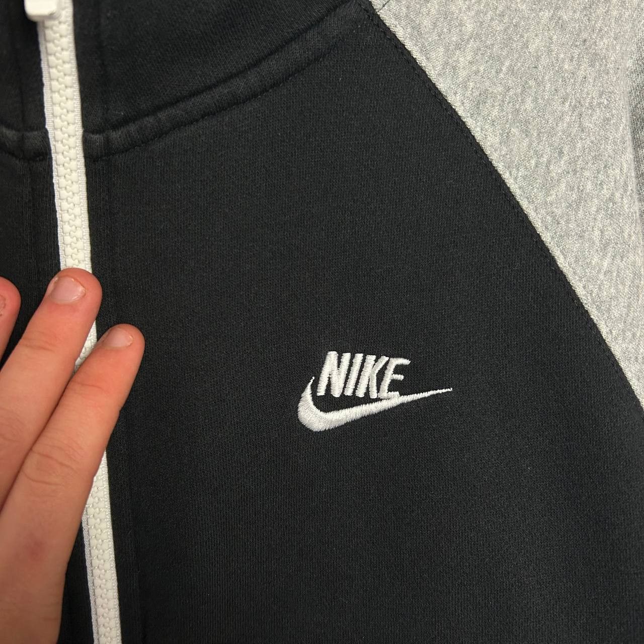 Nike Mens Nike Full Zip Small logo streetwear sweatshirt Size US S / EU 44-46 / 1 - 4 Thumbnail
