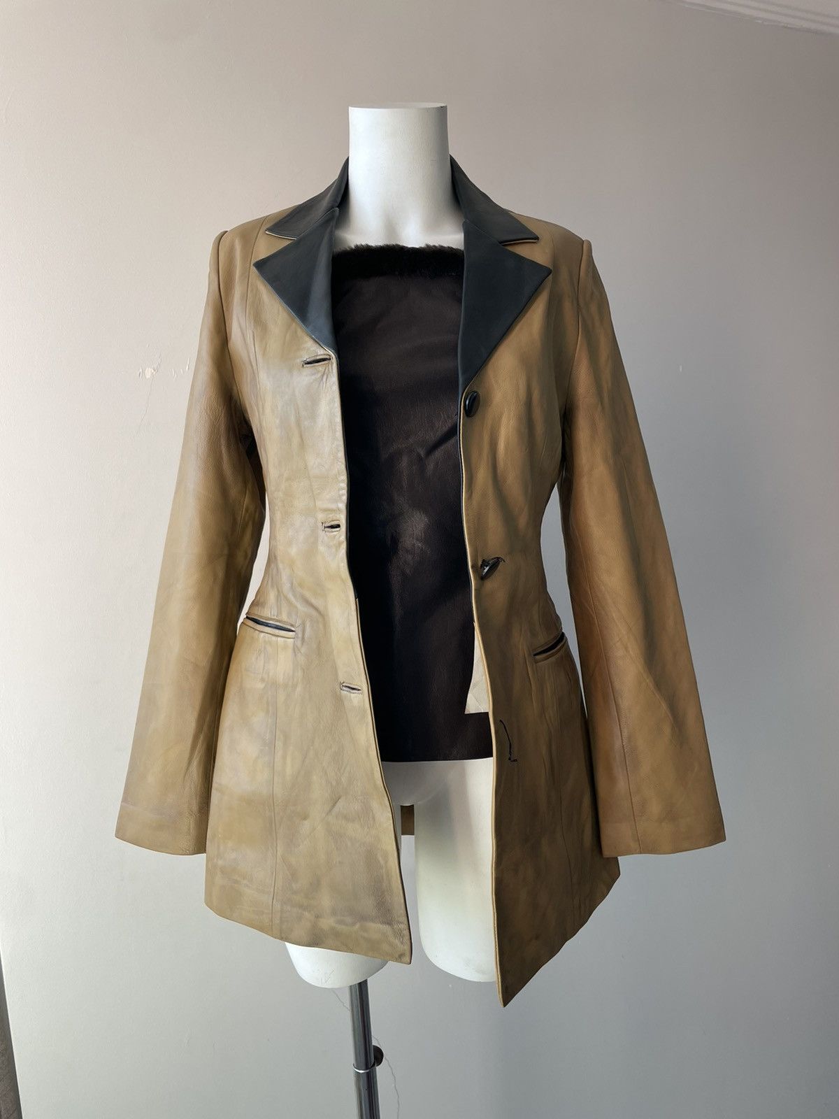Vintage Vintage leather jacket Size M / US 6-8 / IT 42-44 - 4 Thumbnail