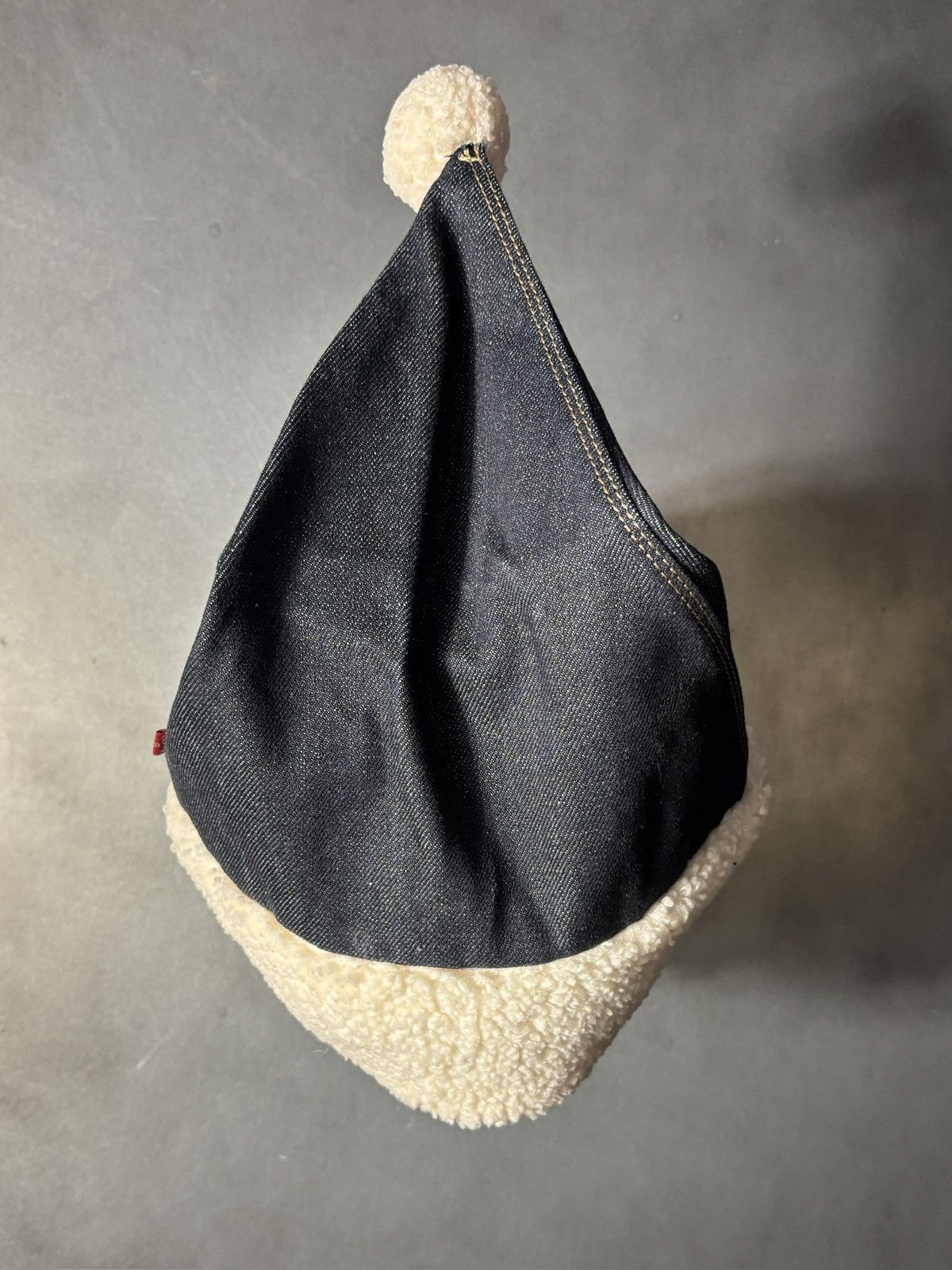 Levi's Levi's Santa Hat Red Tab Denim Silly Cap 2010s Pom Pom Elf Size ONE SIZE - 14 Thumbnail