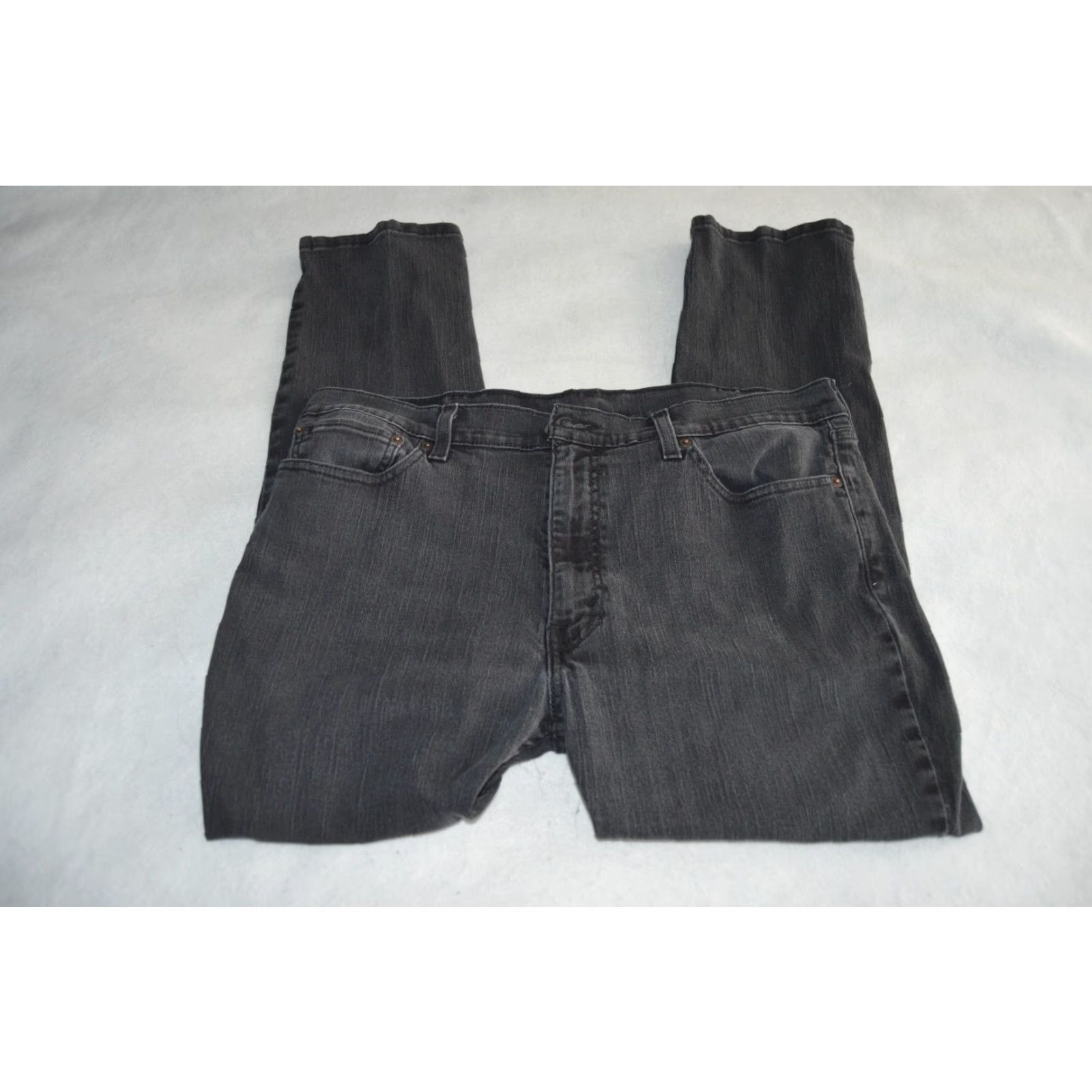 Levi's **Levi's 511 Men's Slim Fit Black Jeans Size 38Wx30L** User: Levi's 511 Men's Slim Fit Black Jeans Size 38Wx30L Size US 38 / EU 54 - 2 Thumbnail